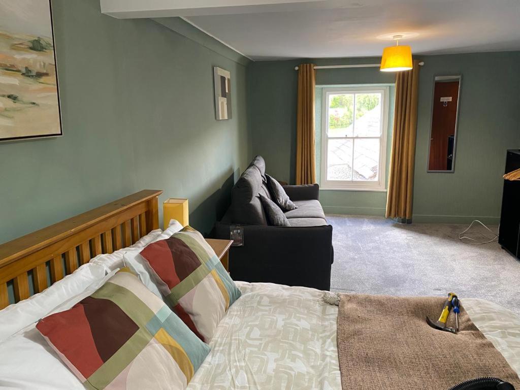 Deluxe Family Room photo 1