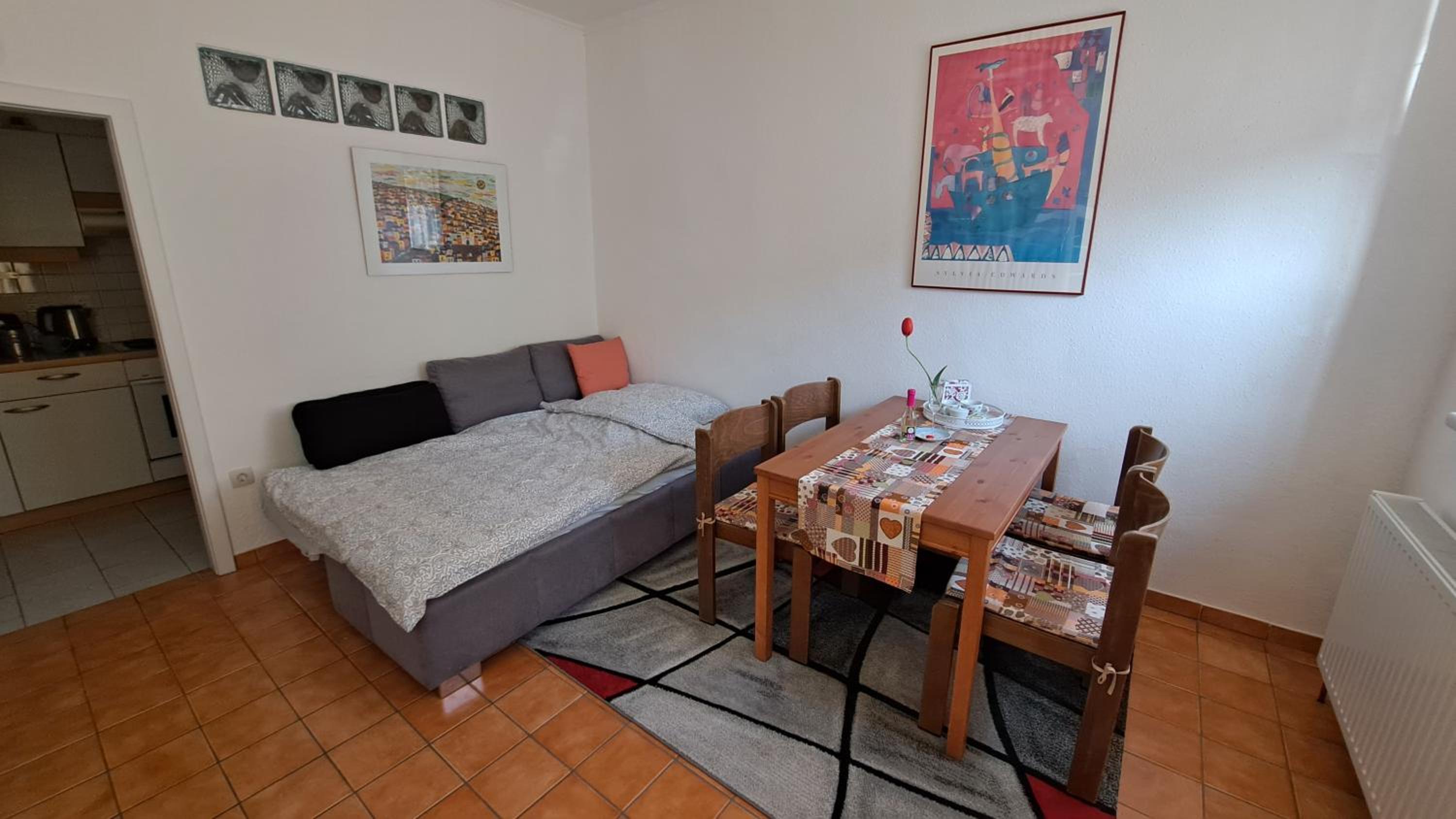 One-Bedroom Apartment photo 2