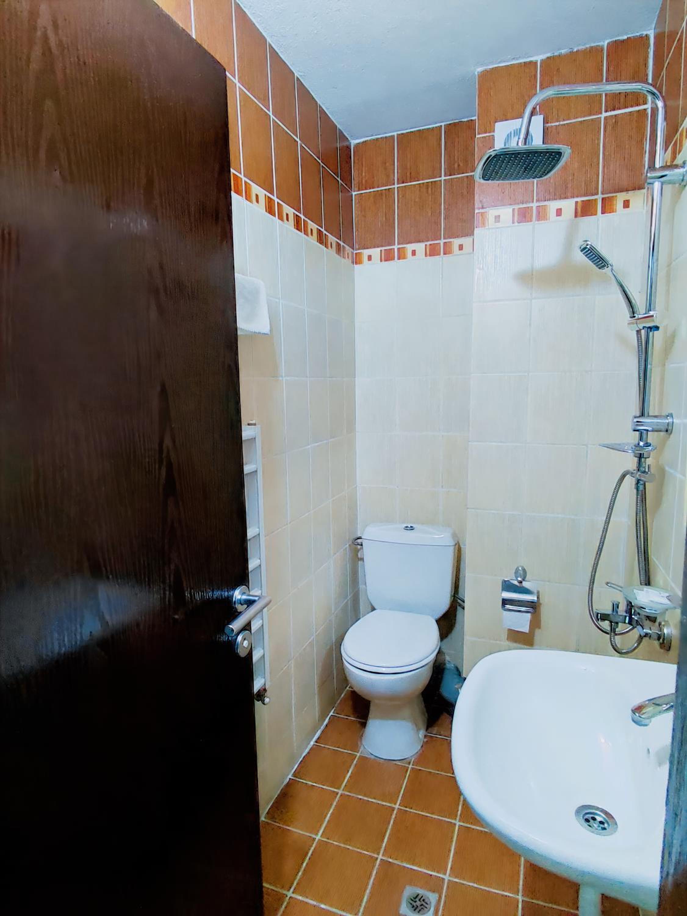 Double Room with Private Bathroom photo 2