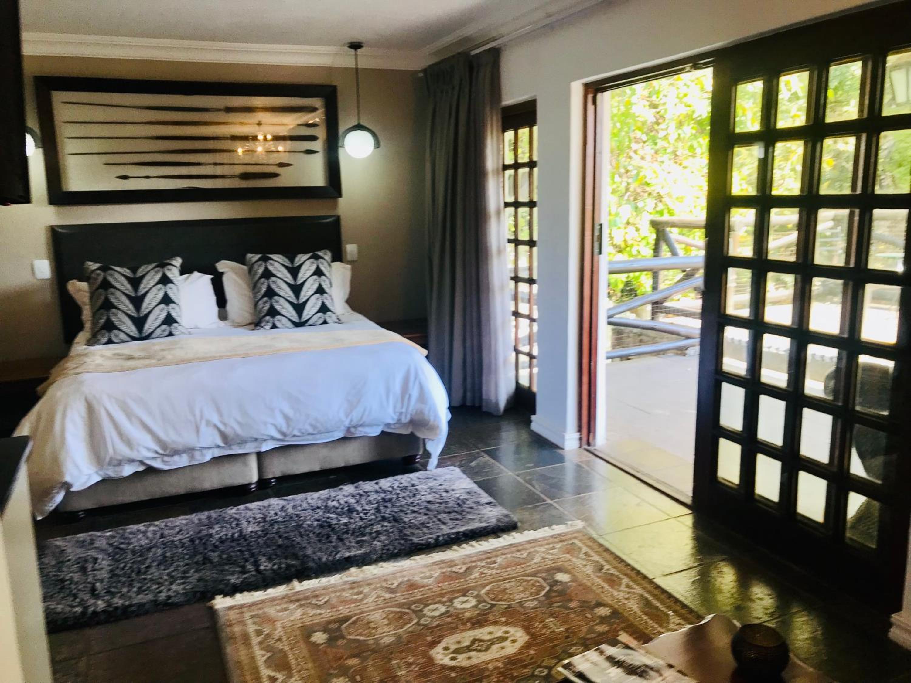 Deluxe Suite With Spa Bath