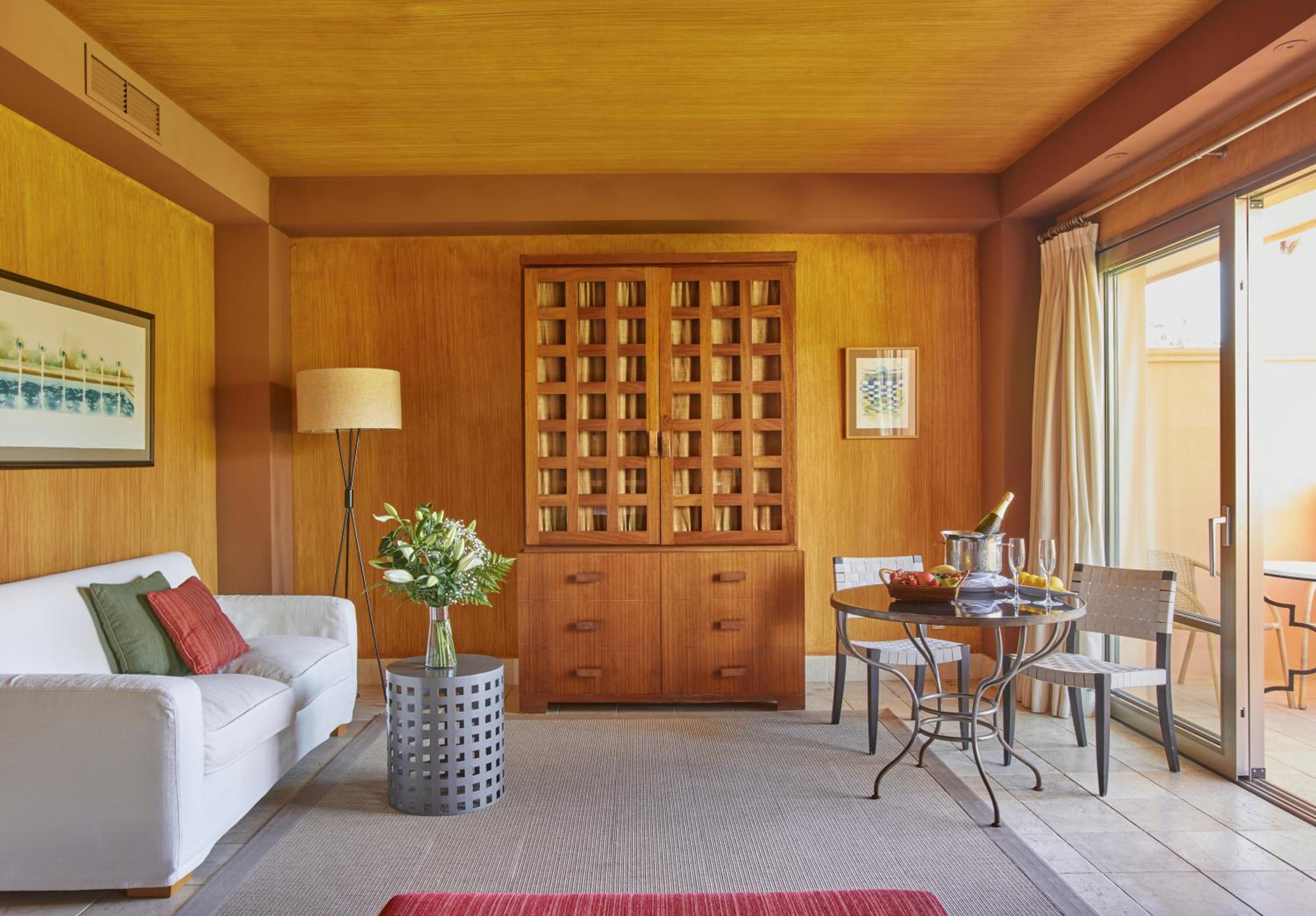 Standard Suite photo 1