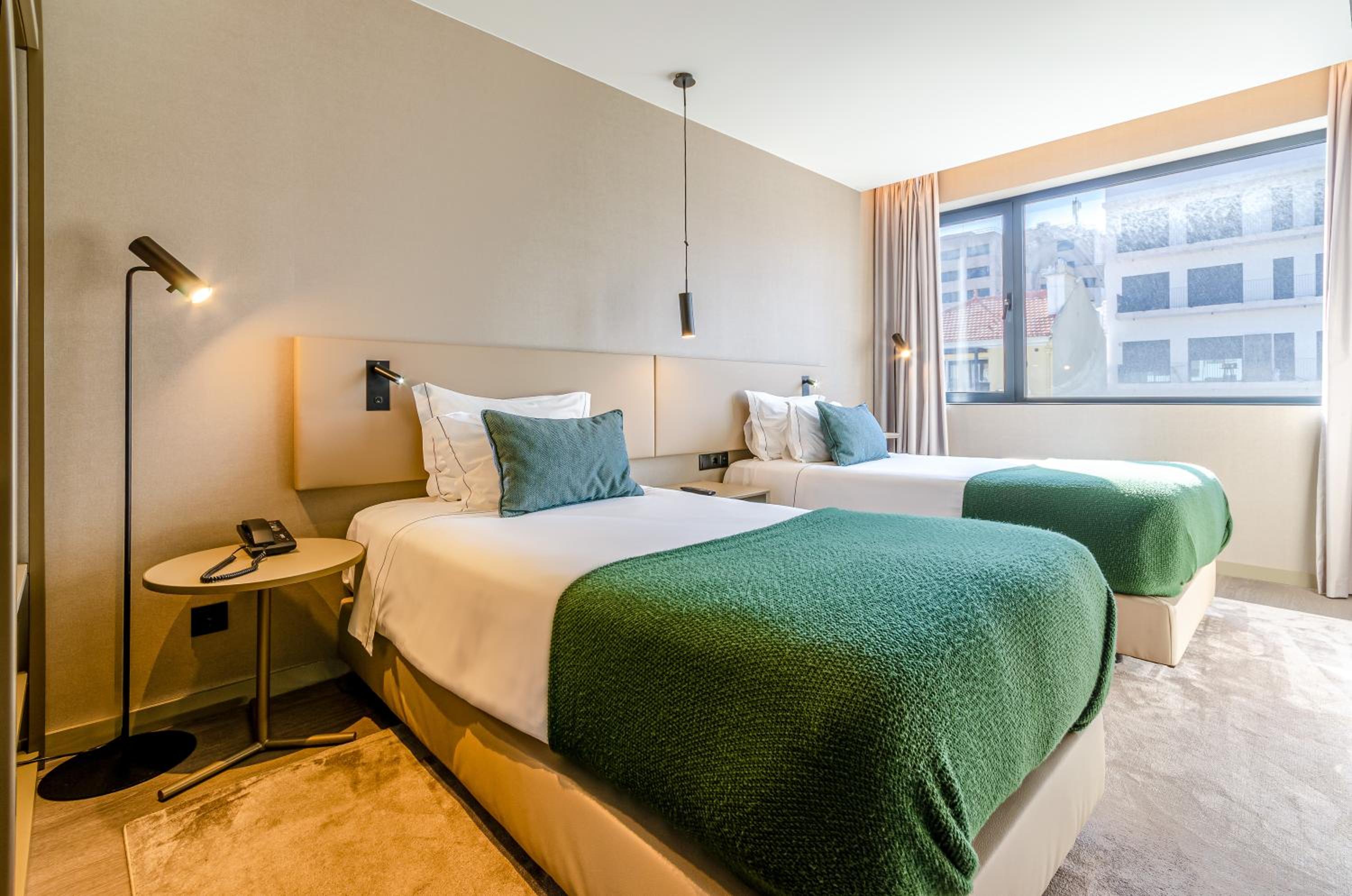 Standard Twin Room - Photo 3