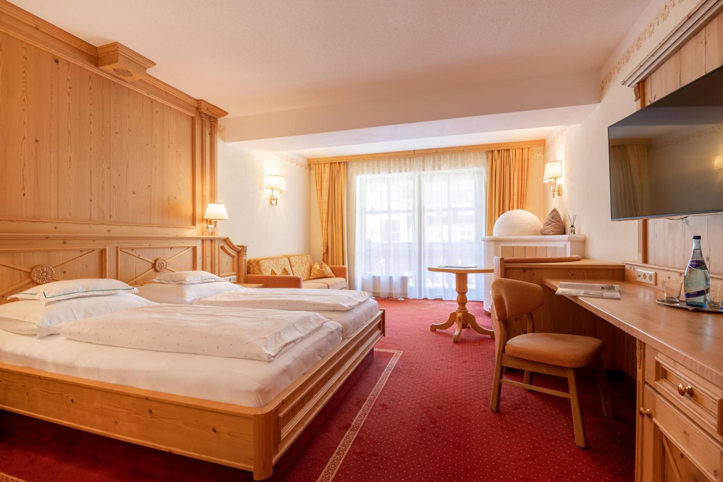 Junior Suite - Photo 1