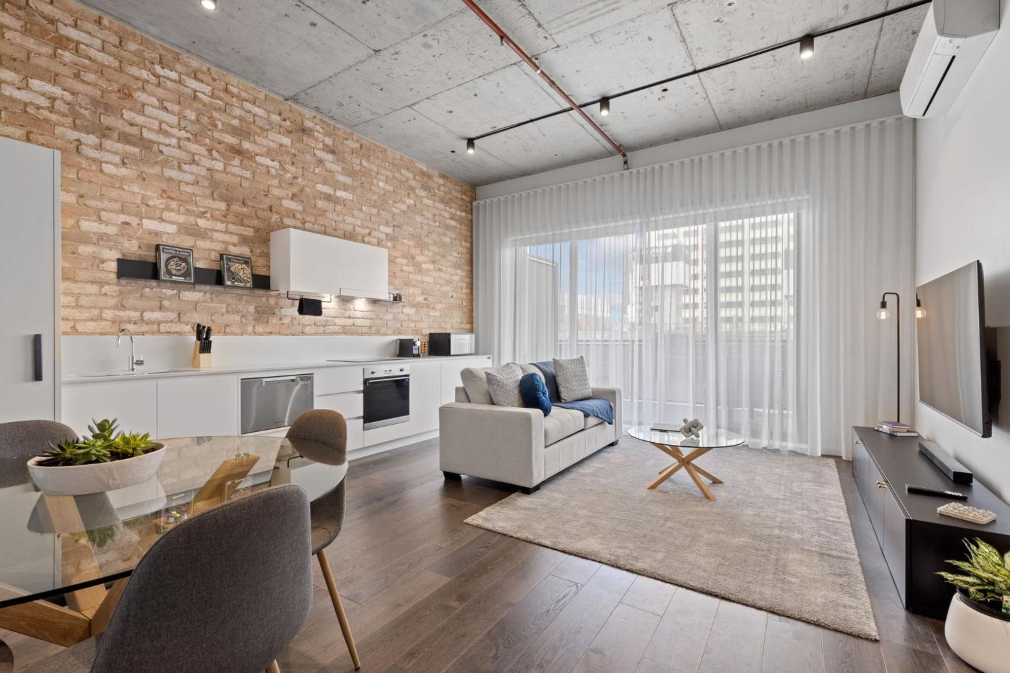 One-Bedroom Apartment