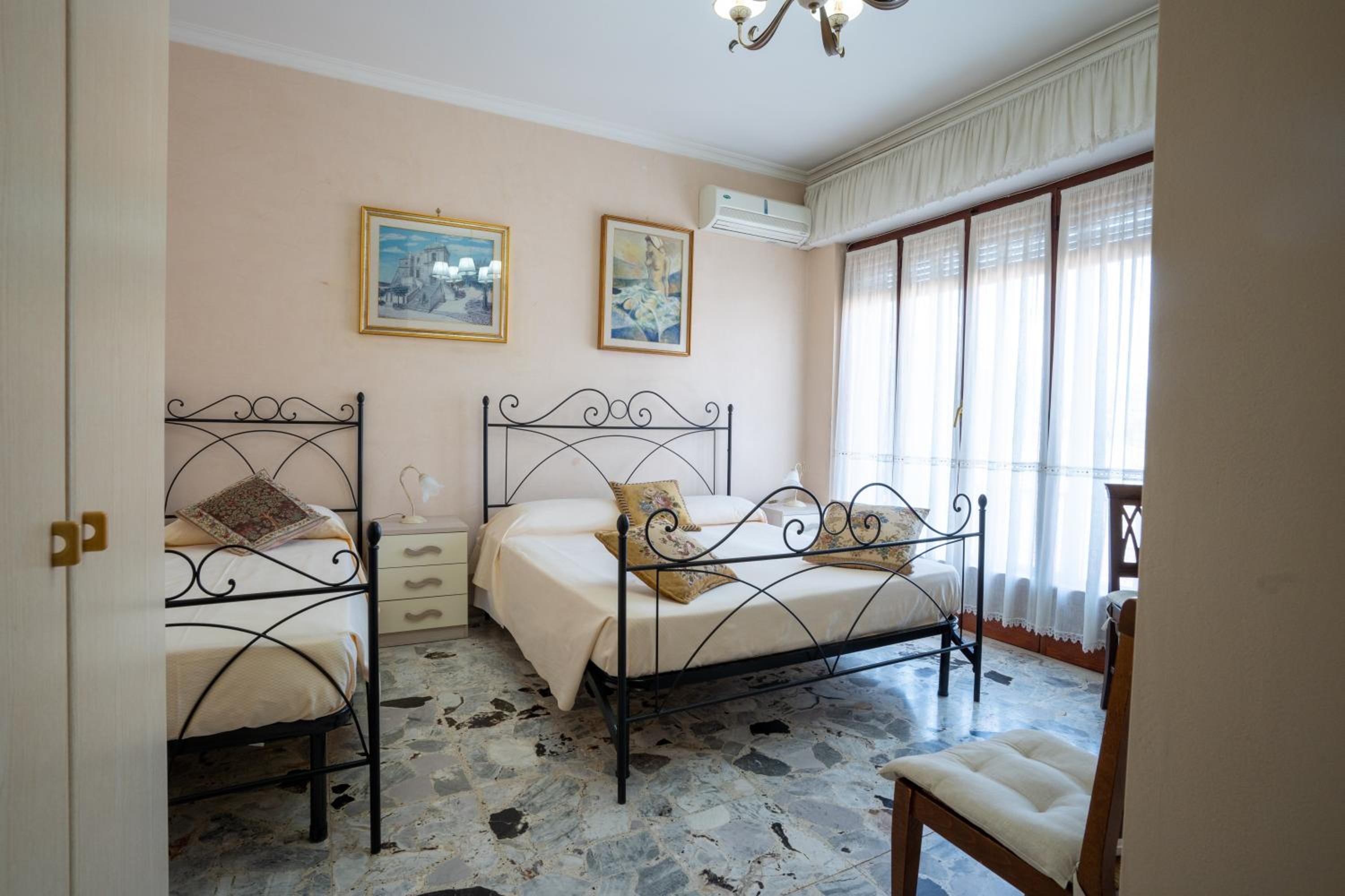 Triple Room with Balcony photo 2