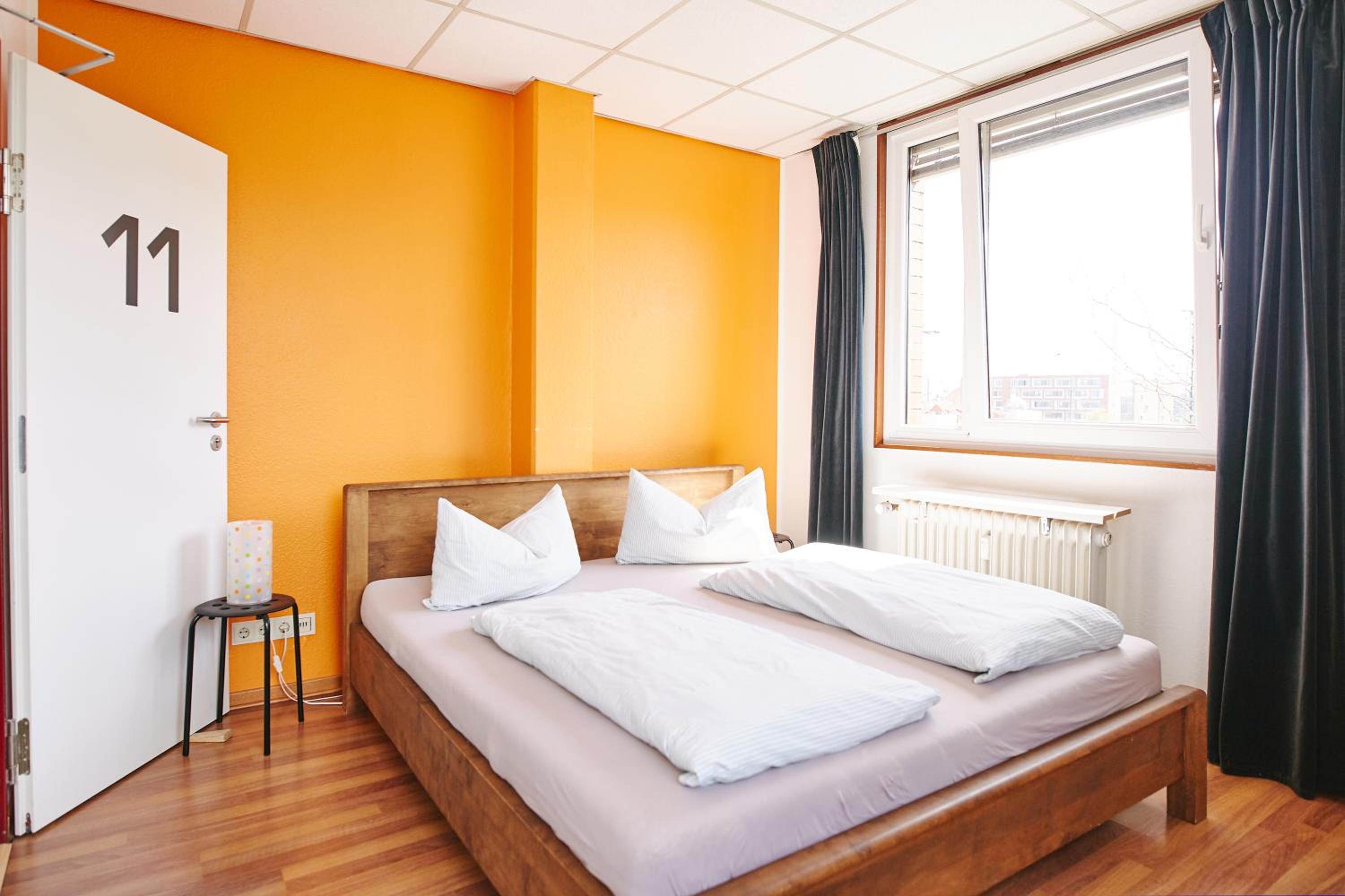 Double Room with Shared Bathroom photo 2