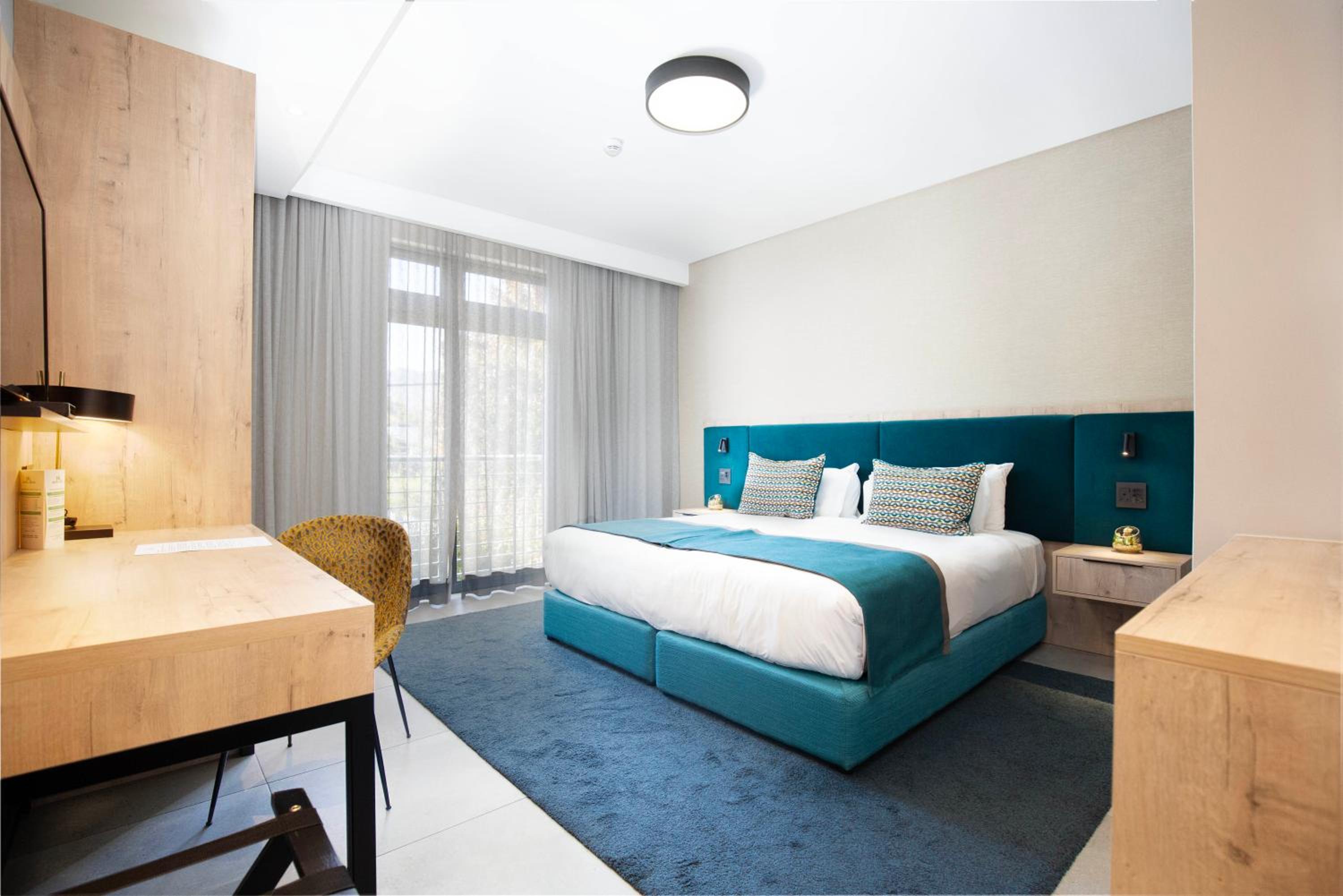 Standard Double Room - Photo 11