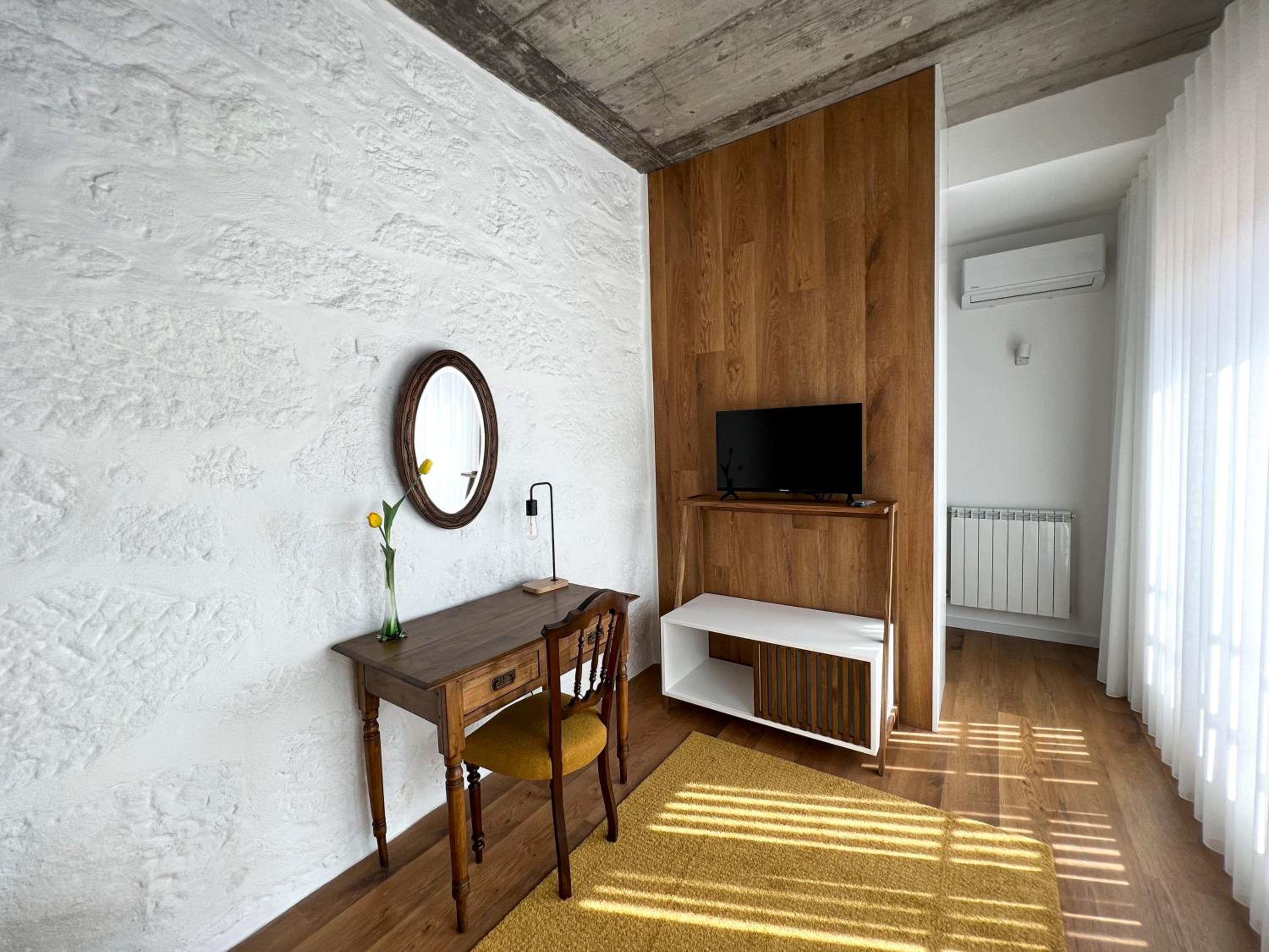 Double Room - Photo 4