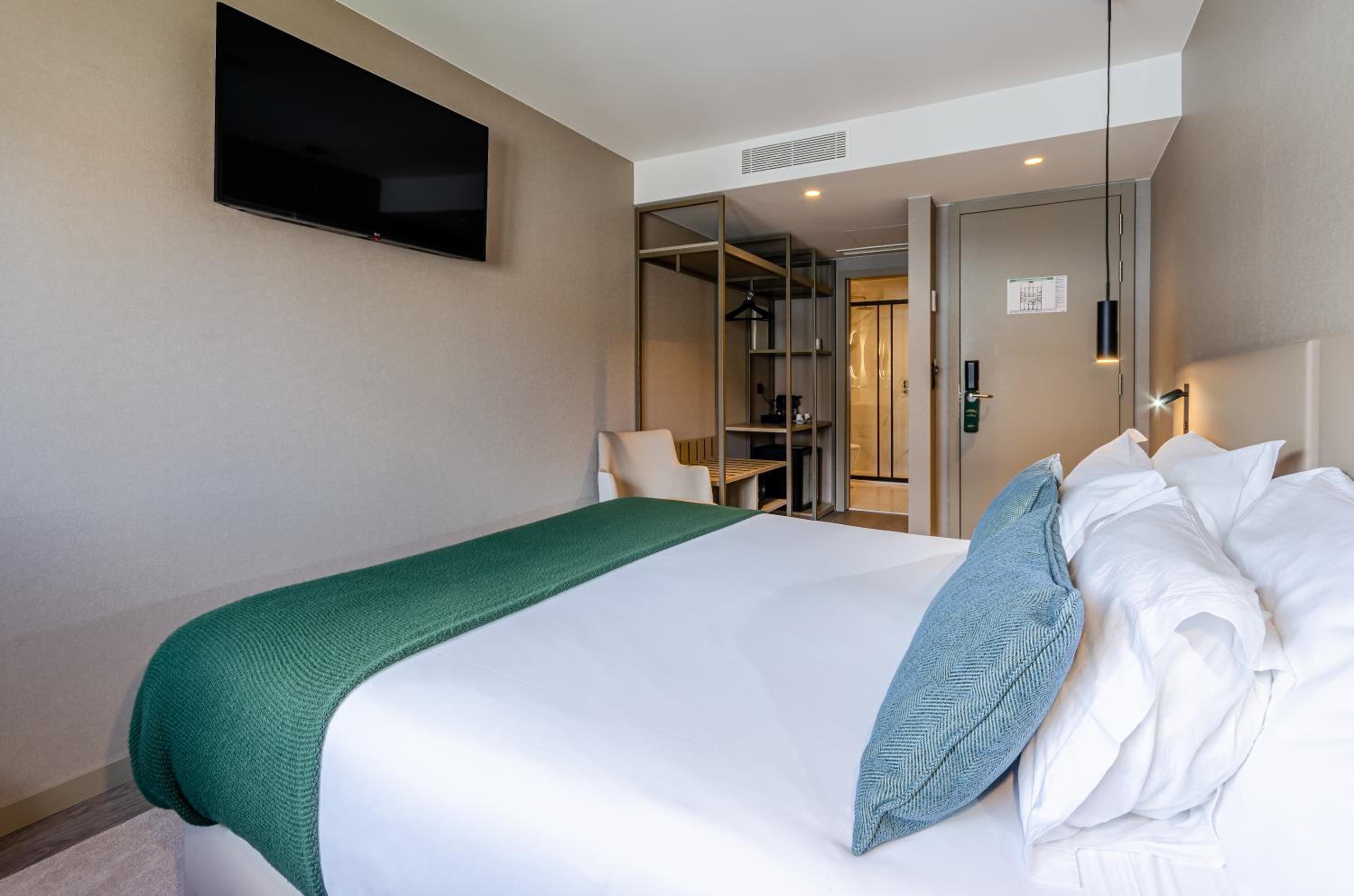 Double Room - Photo 2