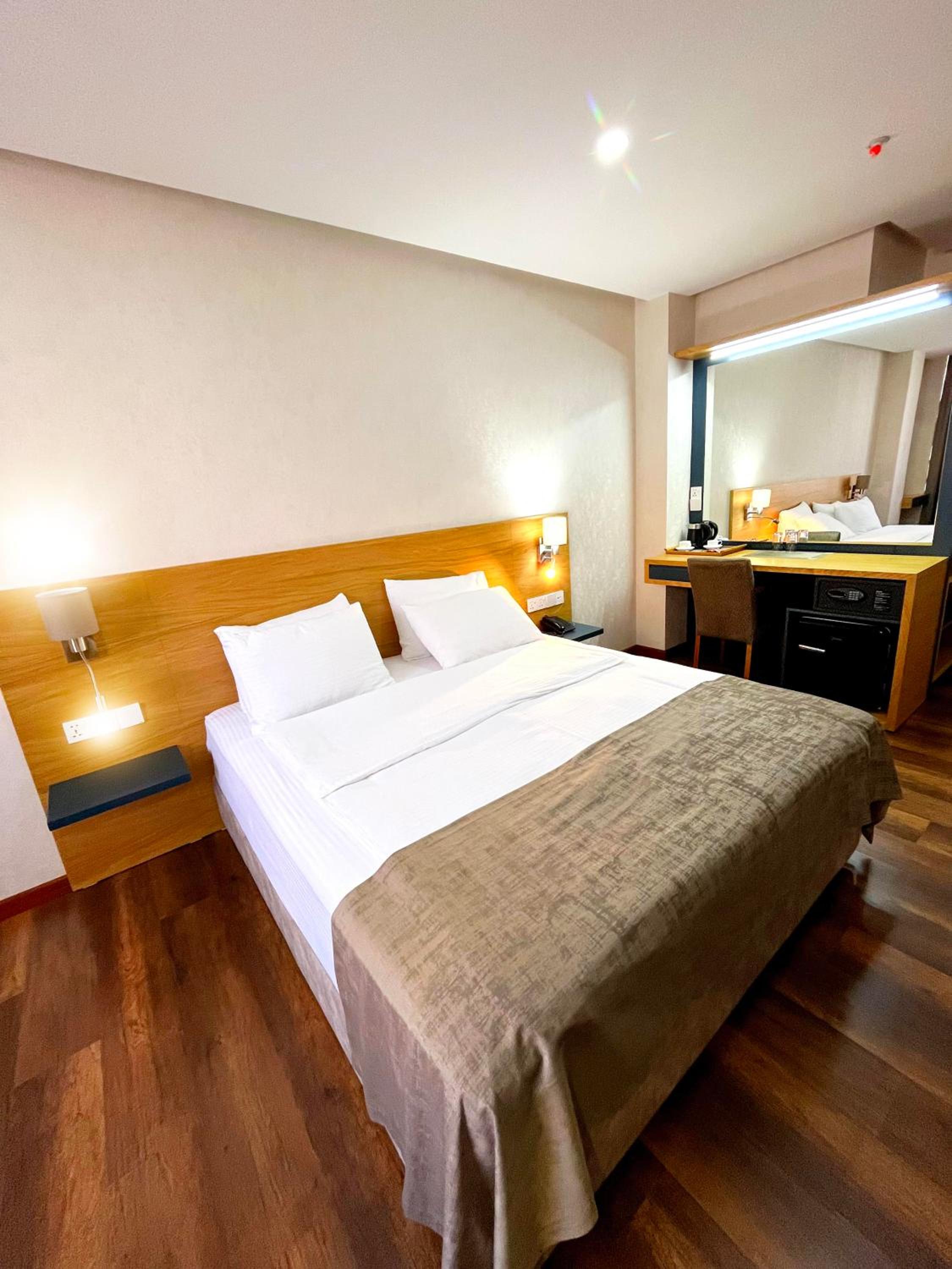 Deluxe Double or Twin Room - Photo 1