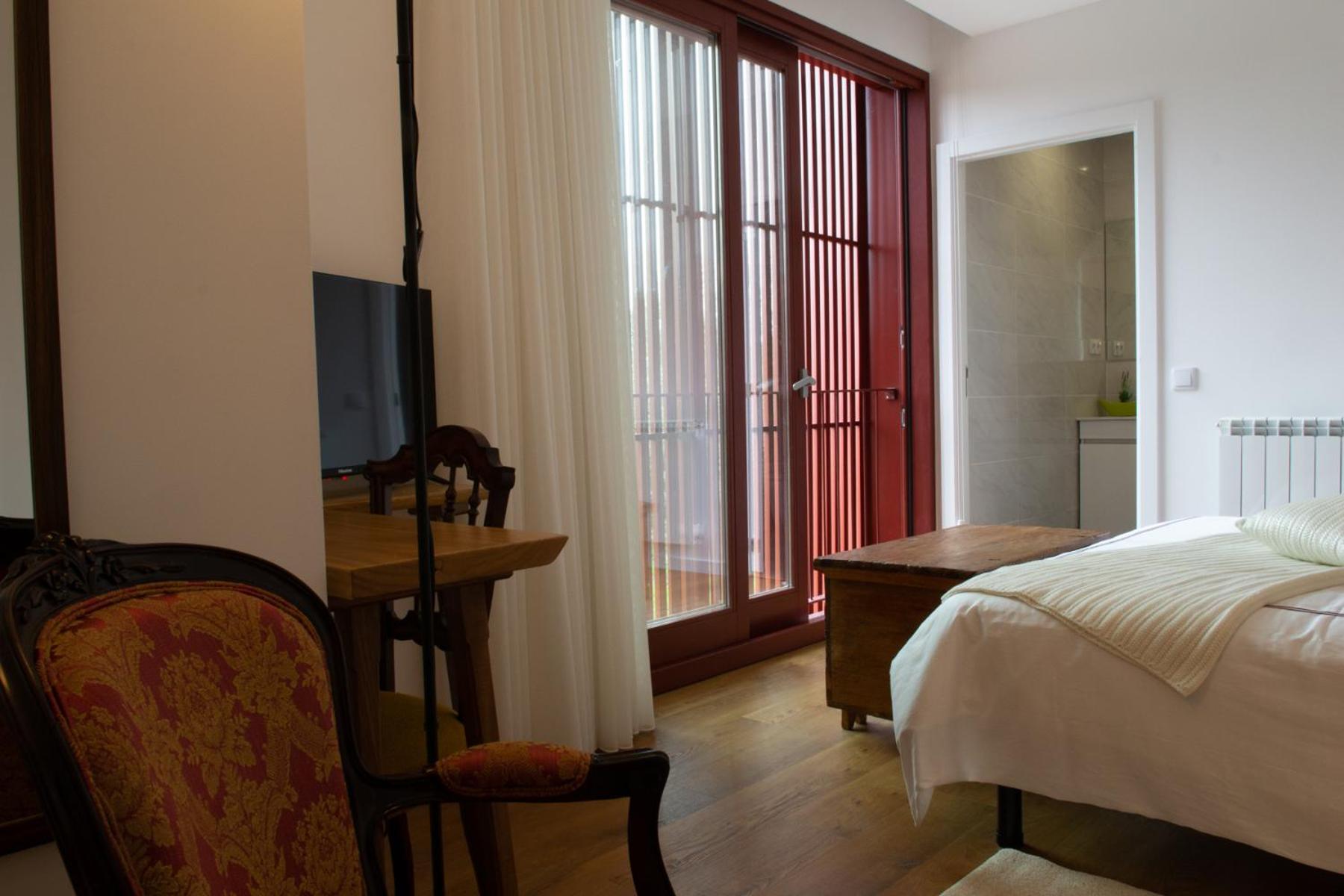Double Room with Pool View photo 2