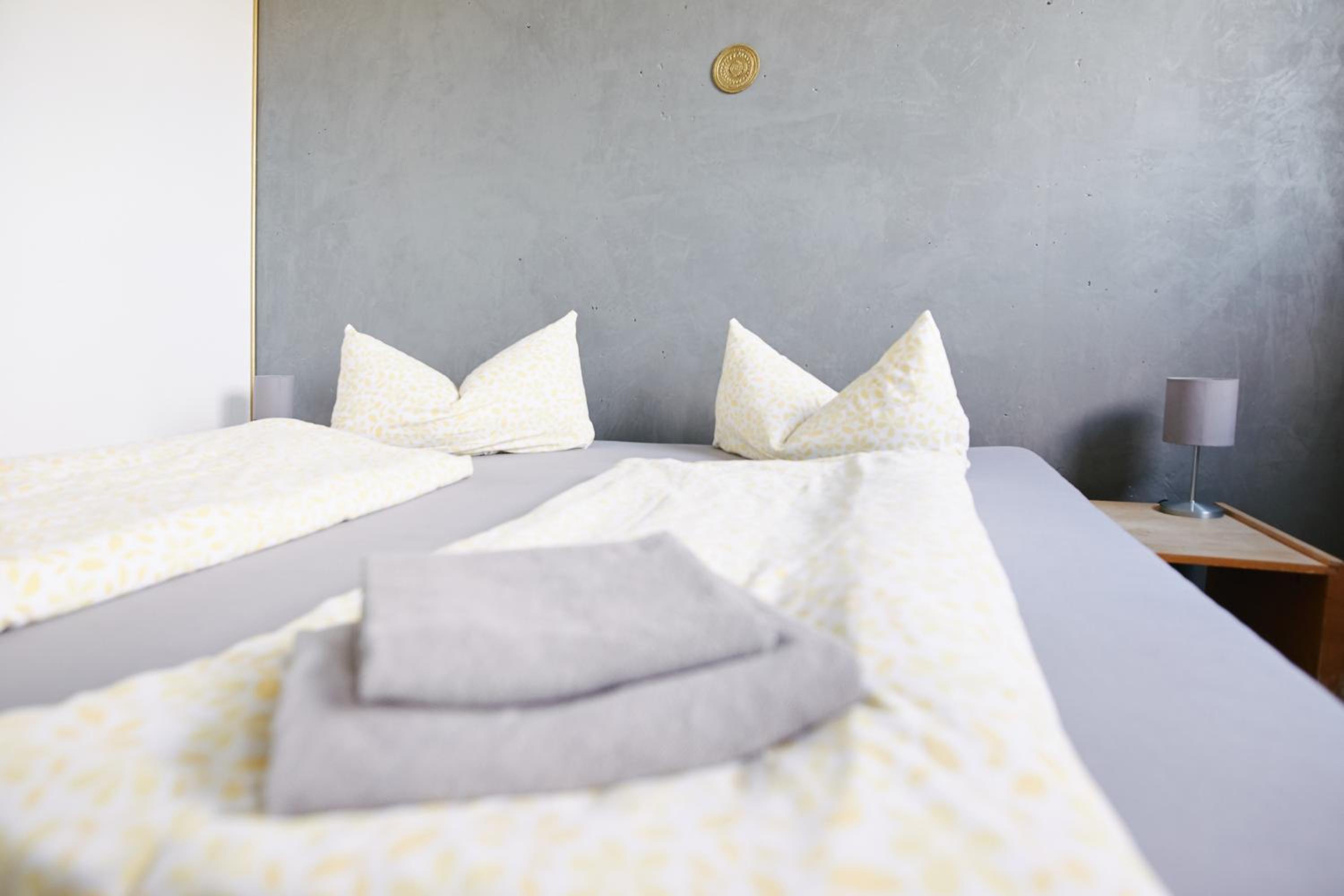 Double Room with Private Bathroom - Photo 1
