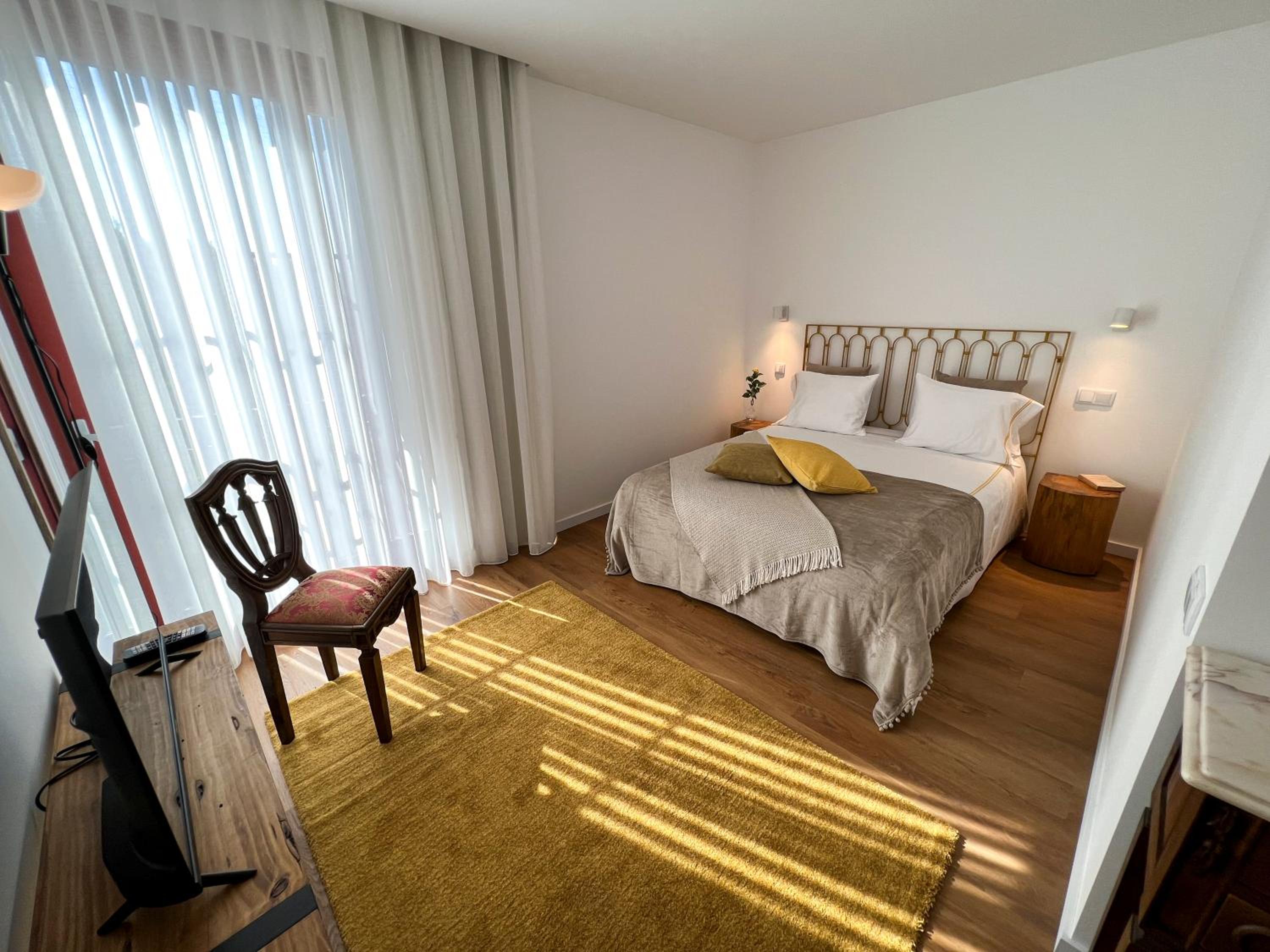 Double Room with Garden View - Photo 6