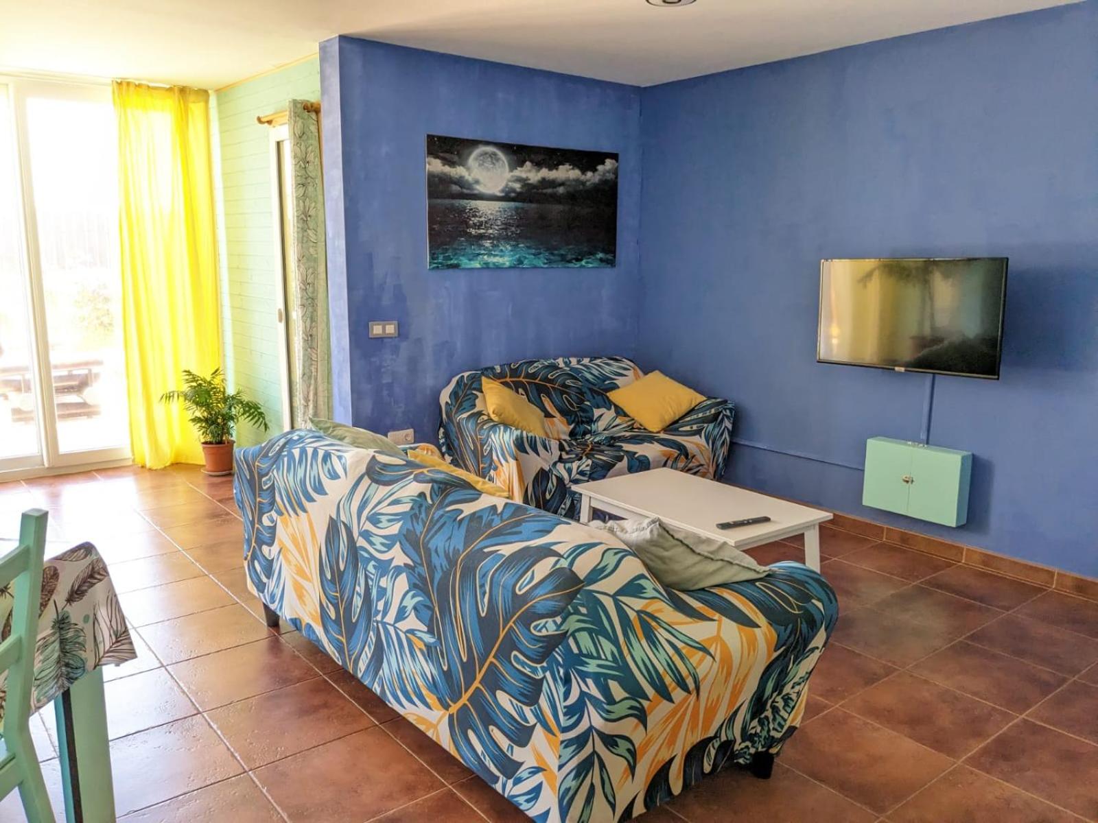 Twin Room with Shared Bathroom