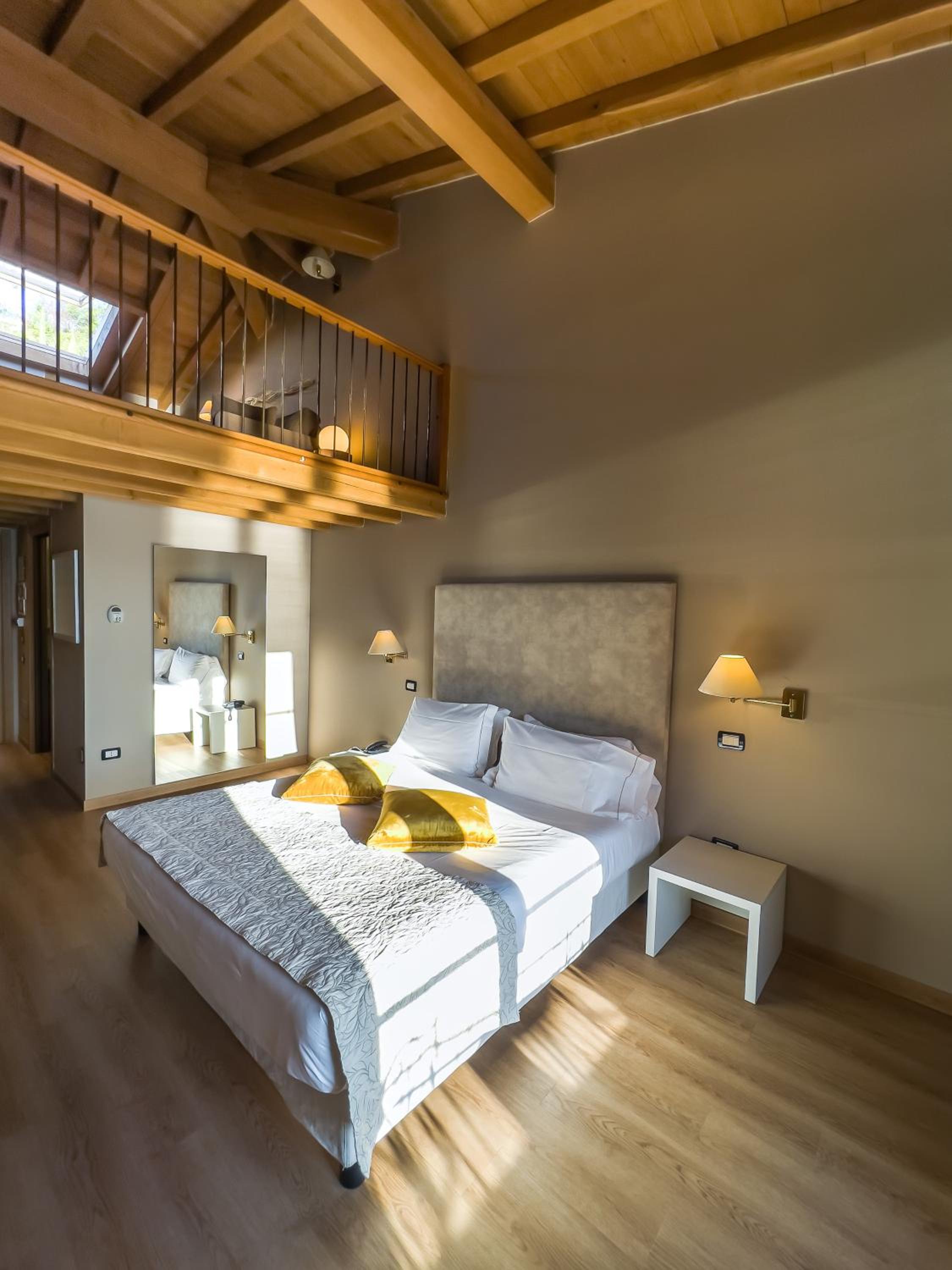 Junior Suite with Garden View - Split Level