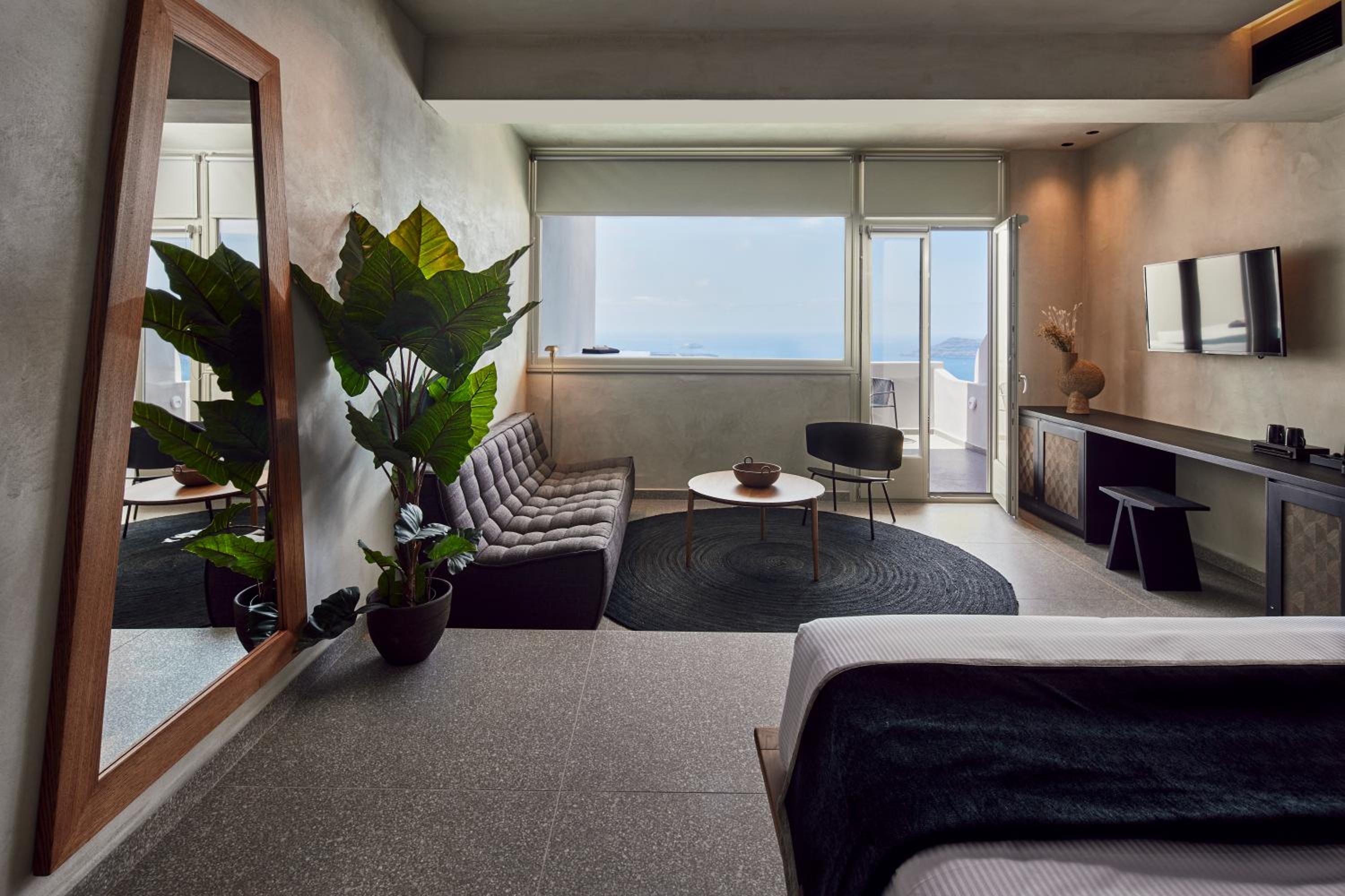 Master Suite with Caldera View & Hot Tub