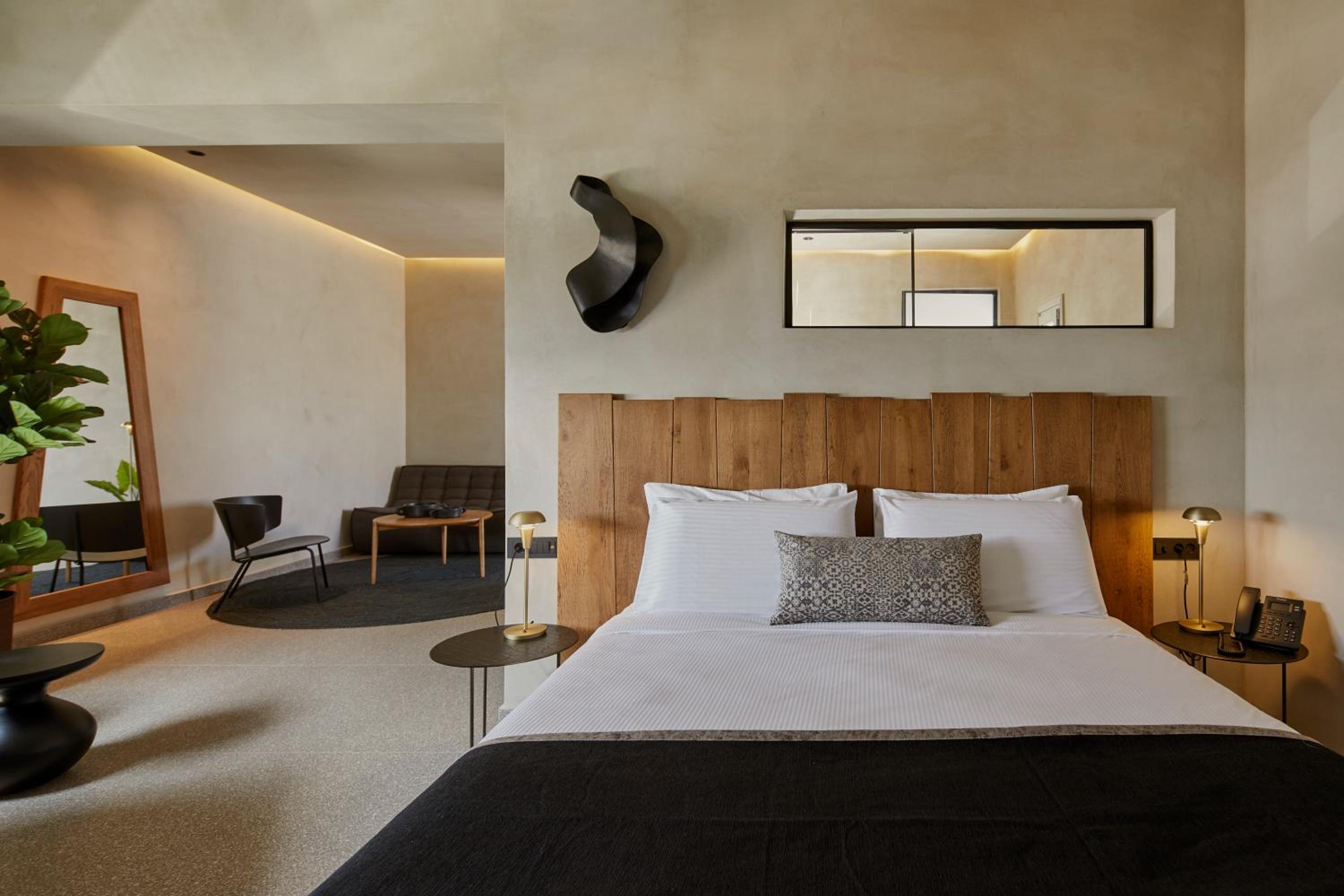 Grand Suite with Caldera View & Hot Tub
