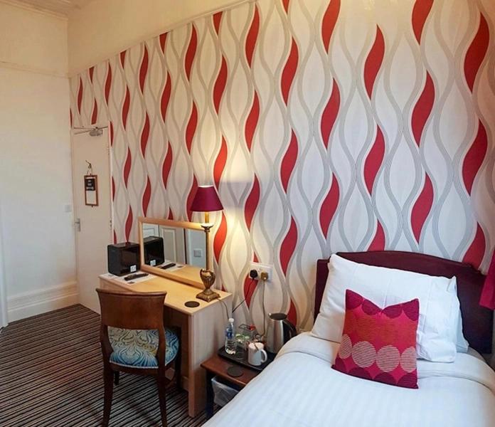 Single Room with Private Bathroom photo 1