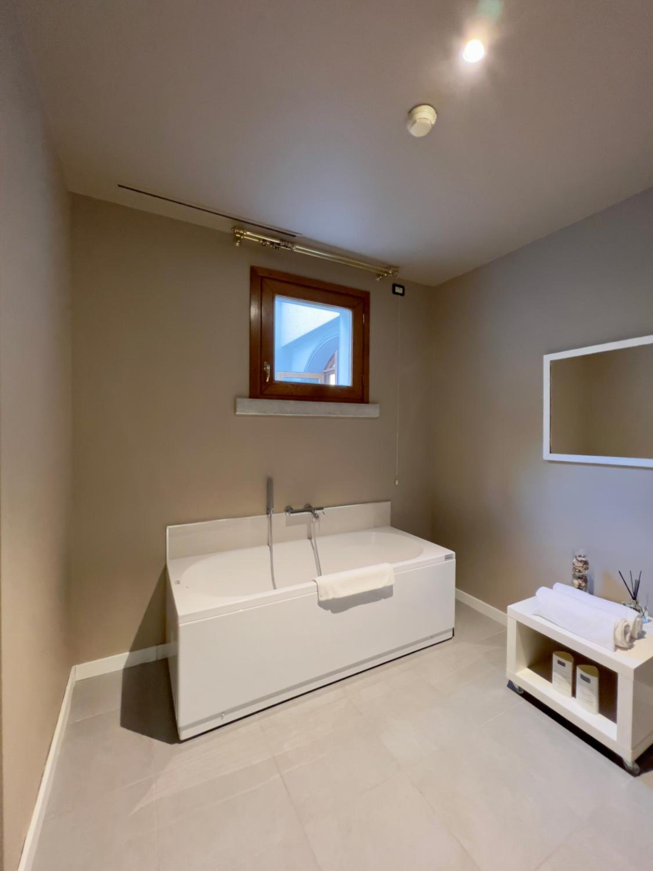 Deluxe Family Room - Photo 4