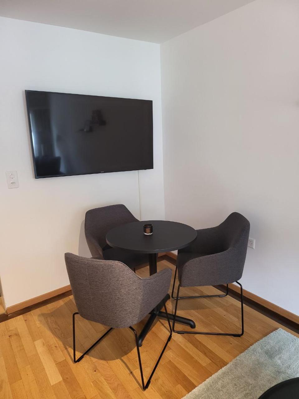 Apartment photo 3