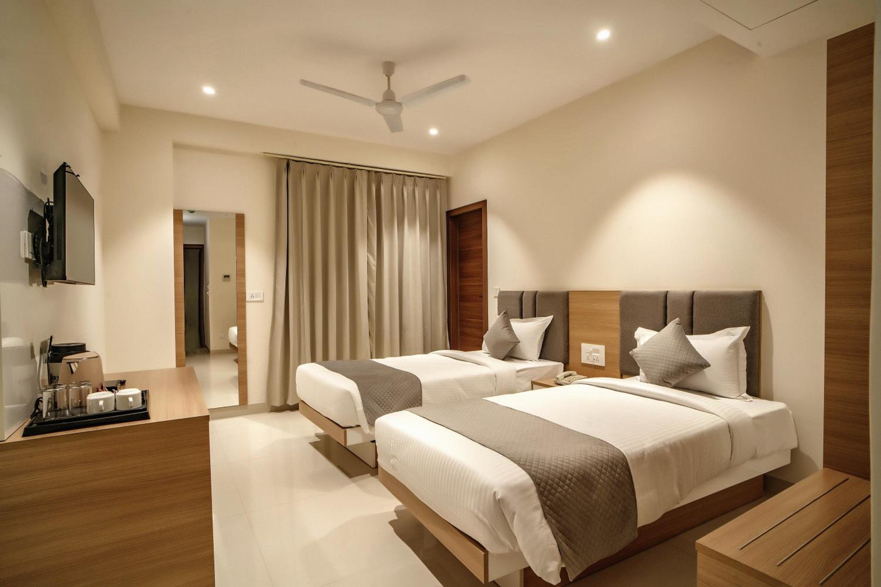 Superior Twin Room photo 1