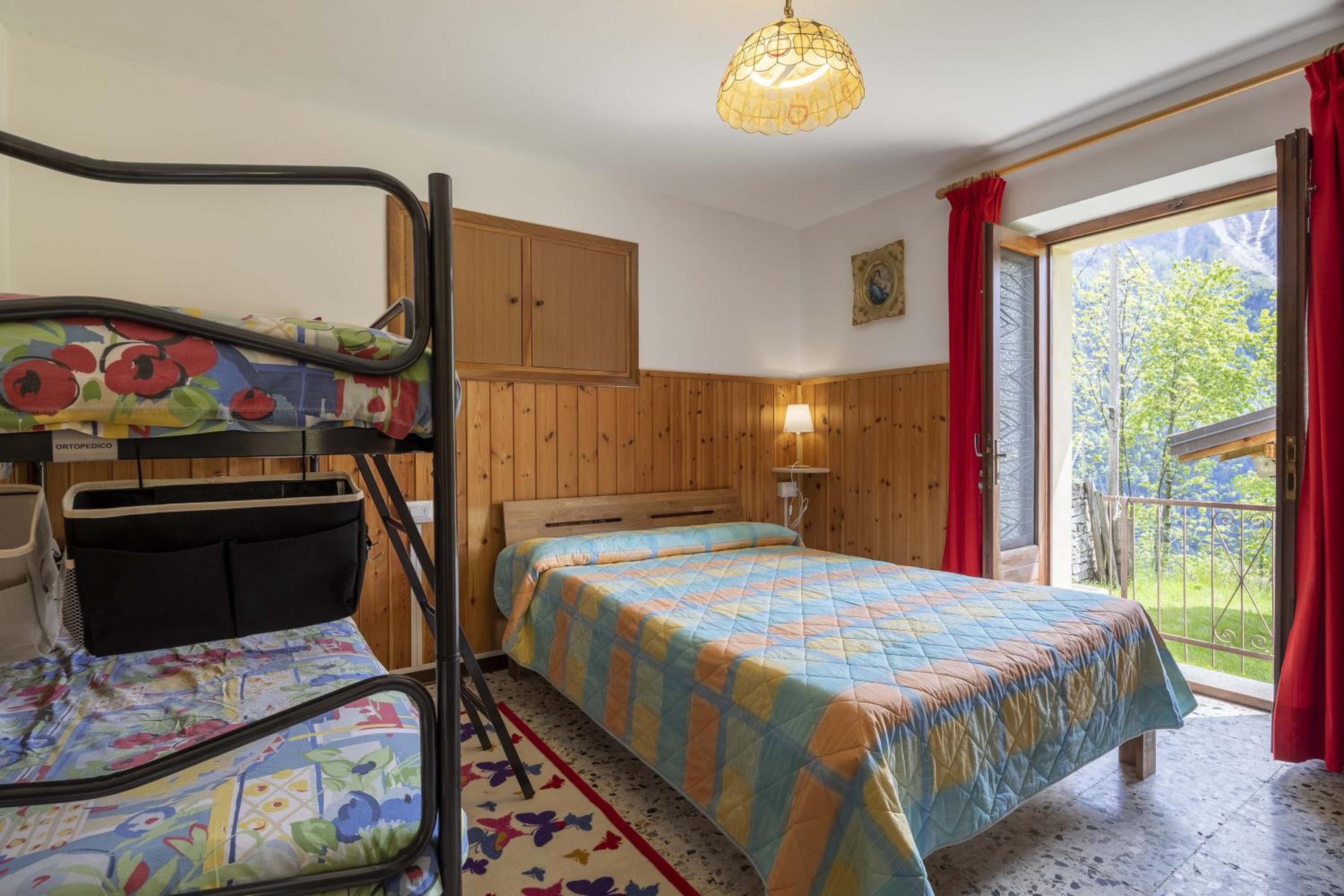 Superior One-Bedroom Apartment with Balcony