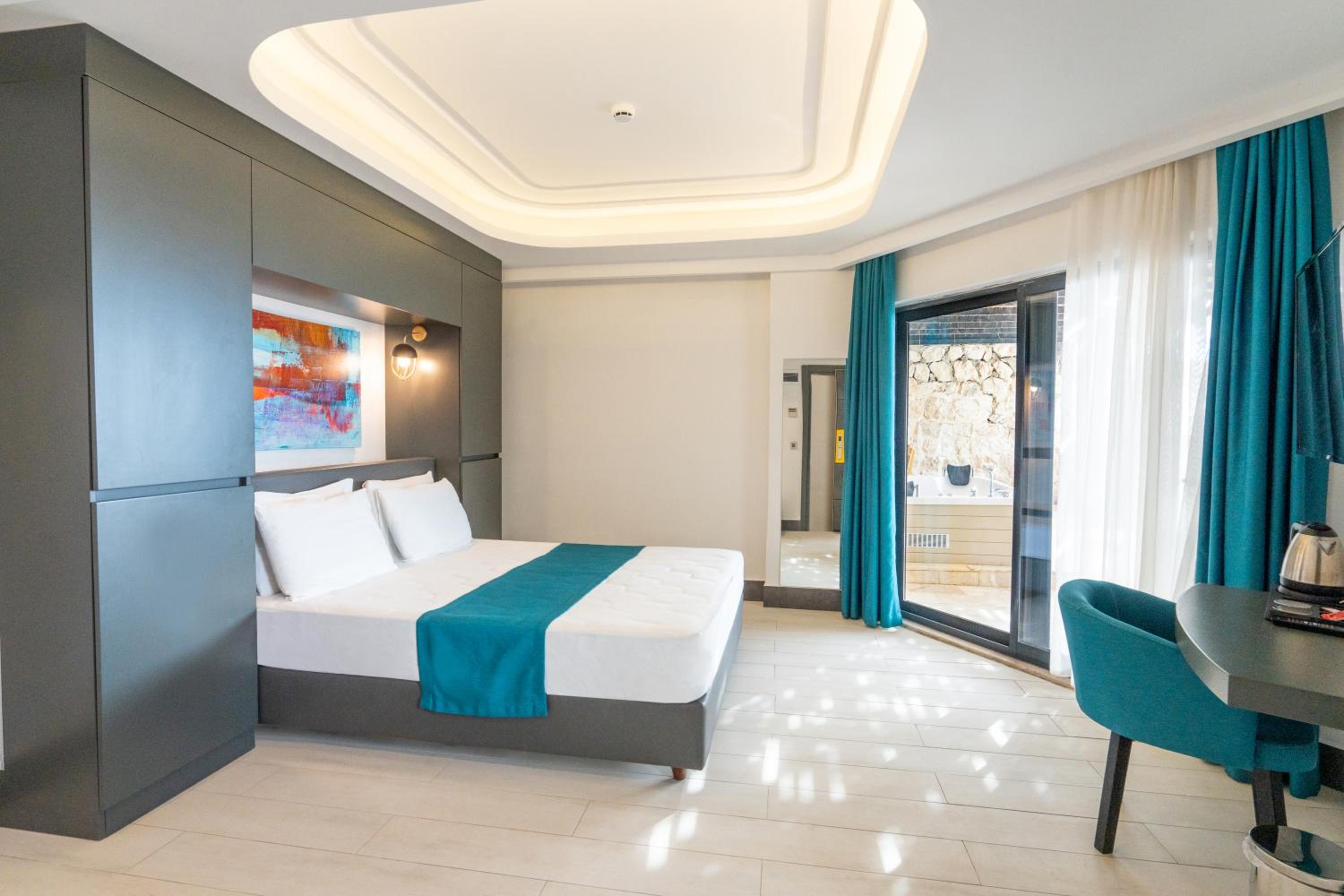 Family Room with Sea View - Photo 14