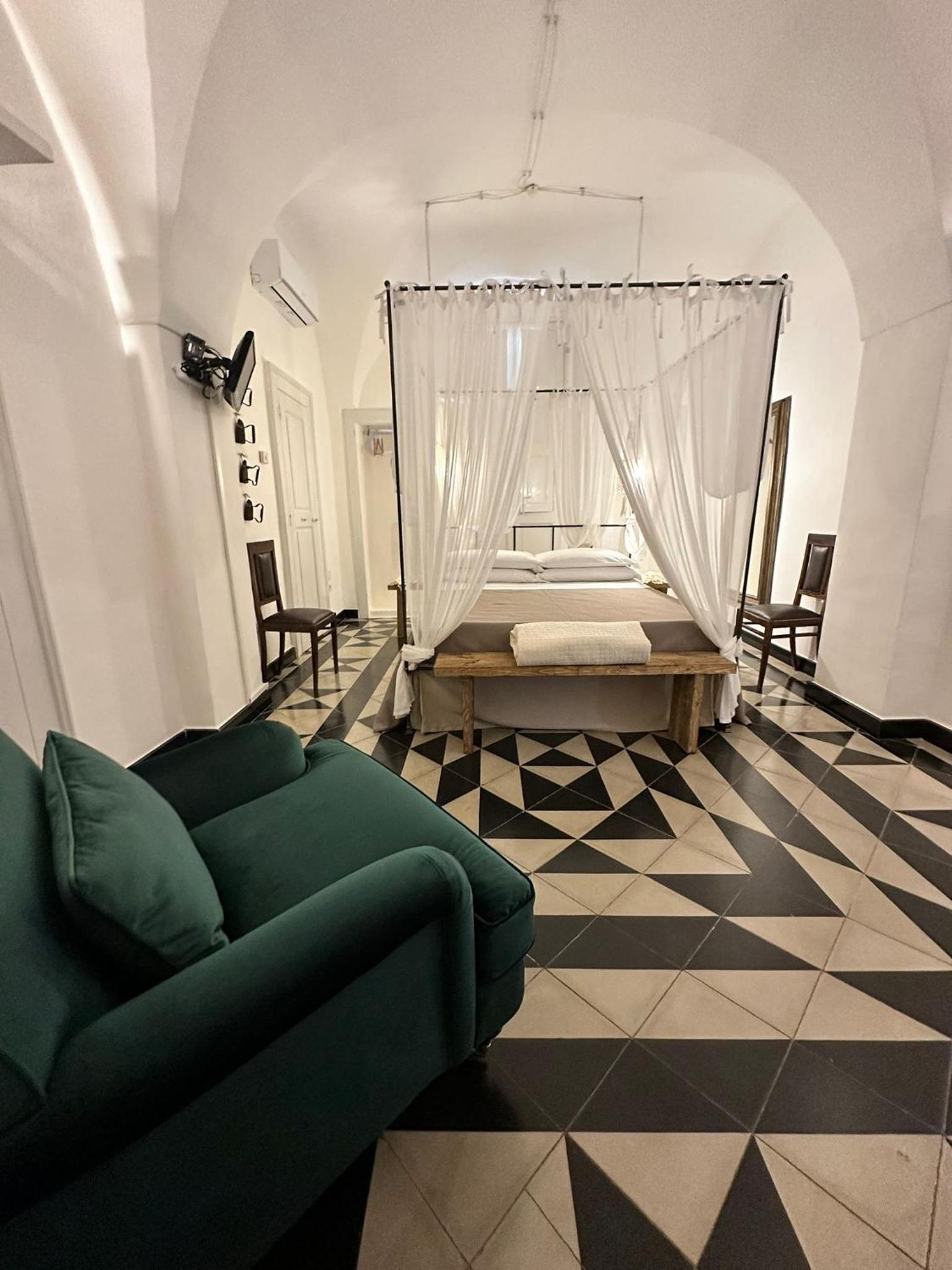 Deluxe Double or Twin Room photo 1