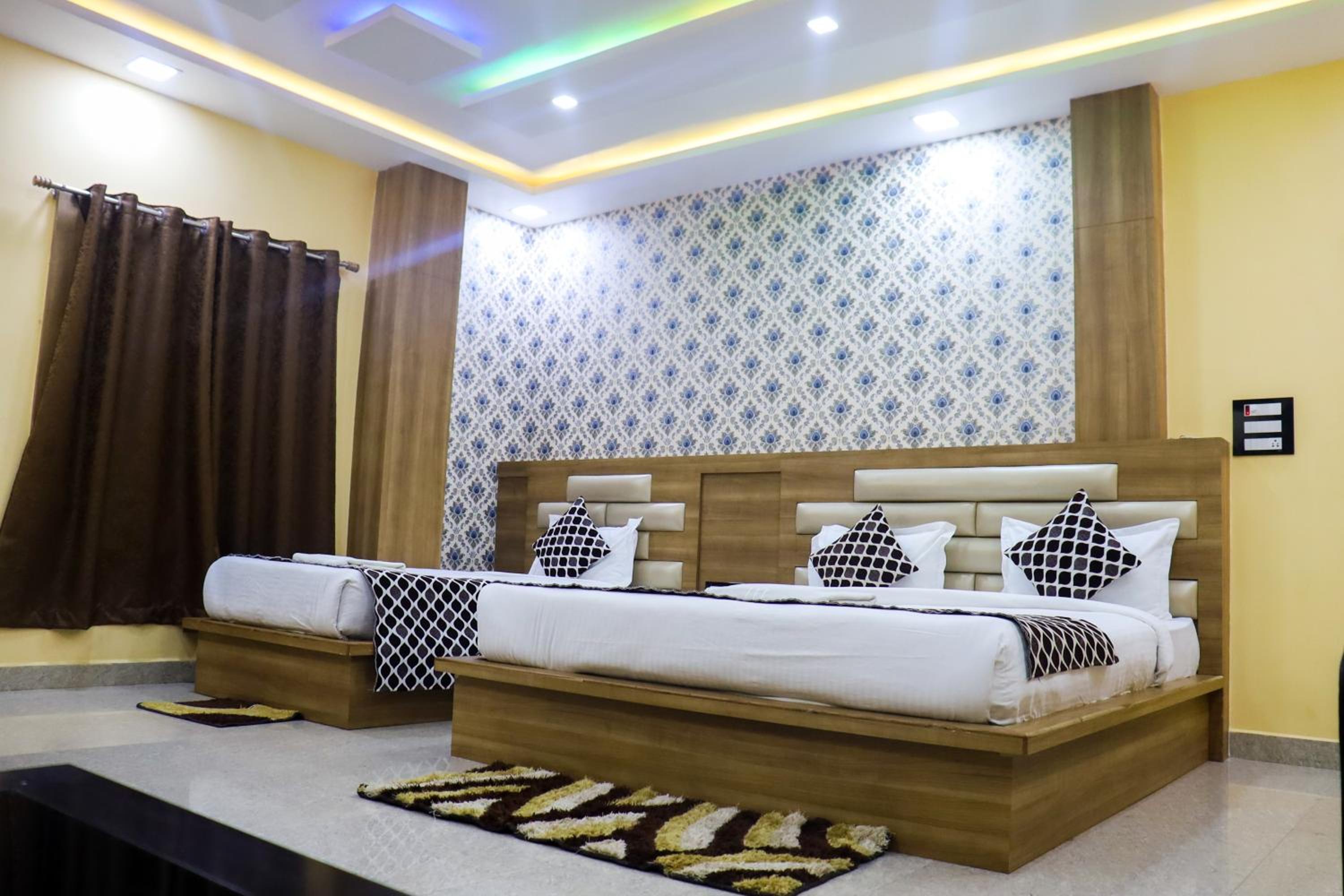 Luxury Triple Room