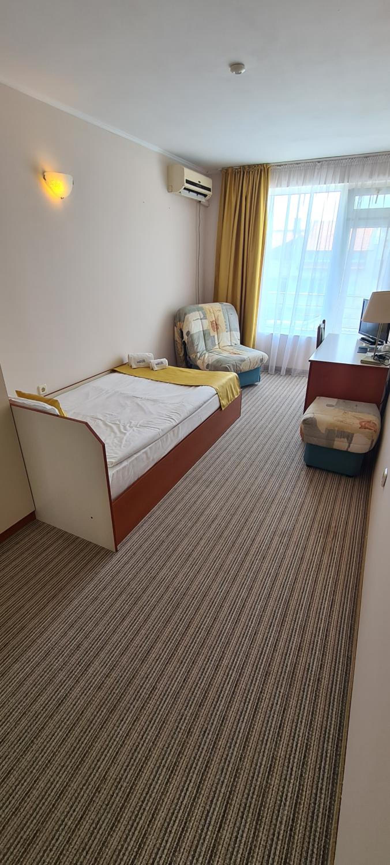 Single Room with Balcony photo 2