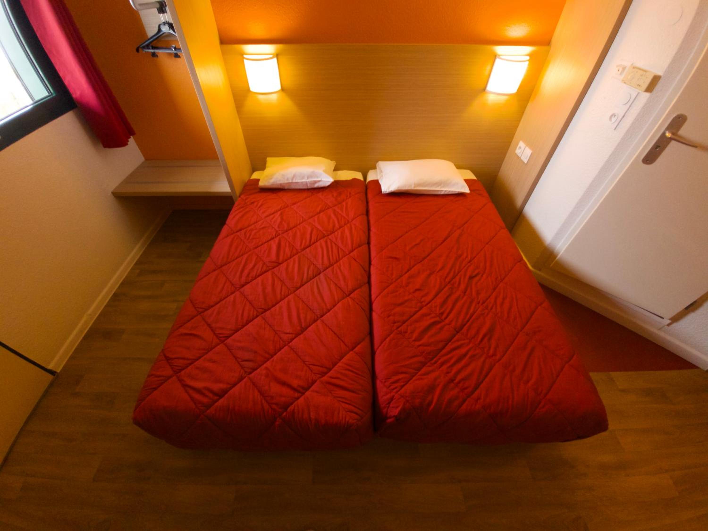 Double Room - Photo 5