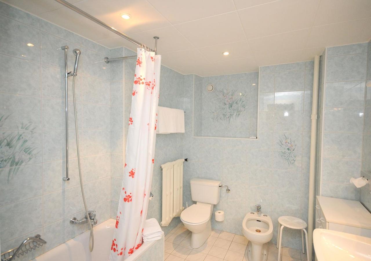 Standard Double Room - Photo 3