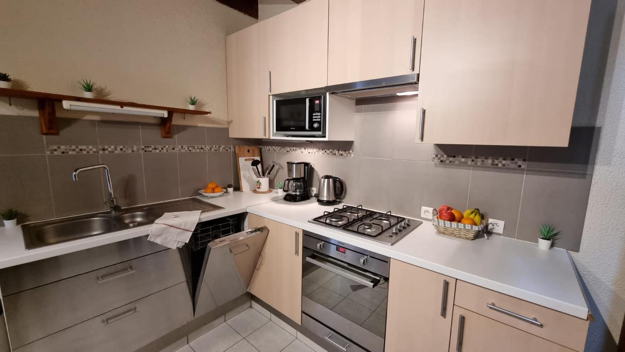 Two-Bedroom House photo 2