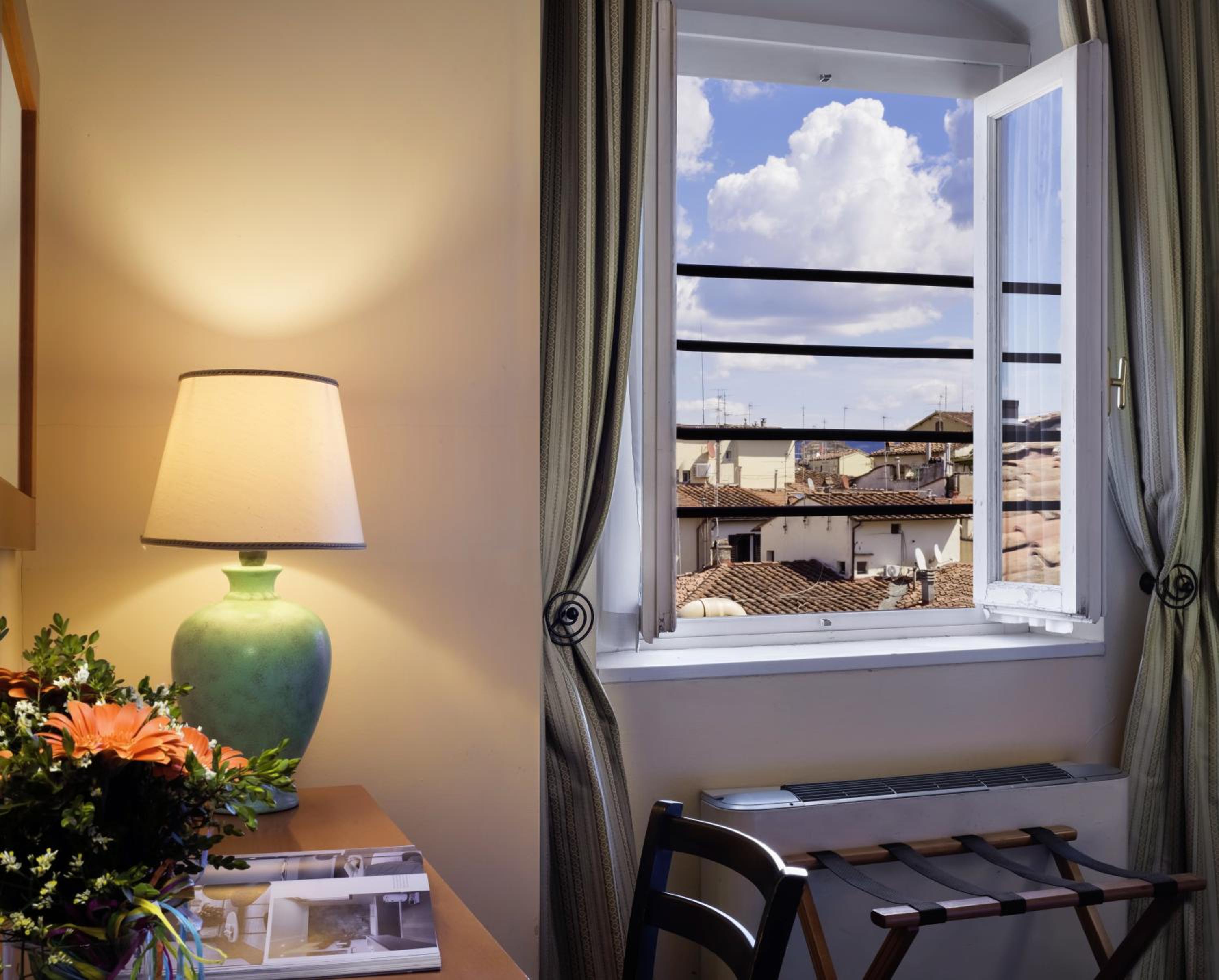 Double or Twin Room thumbnail 5
