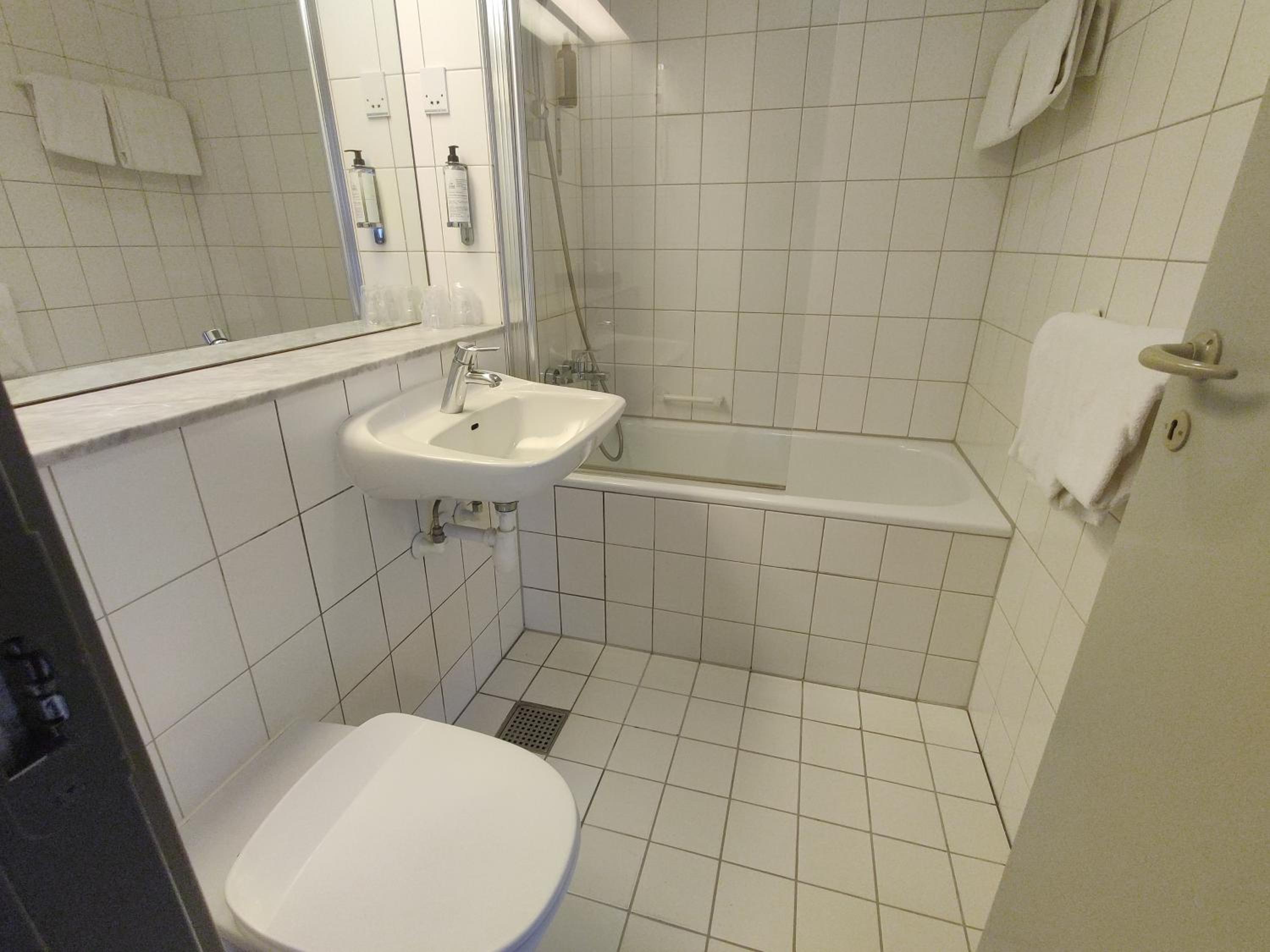 Basic Triple Room - Photo 2