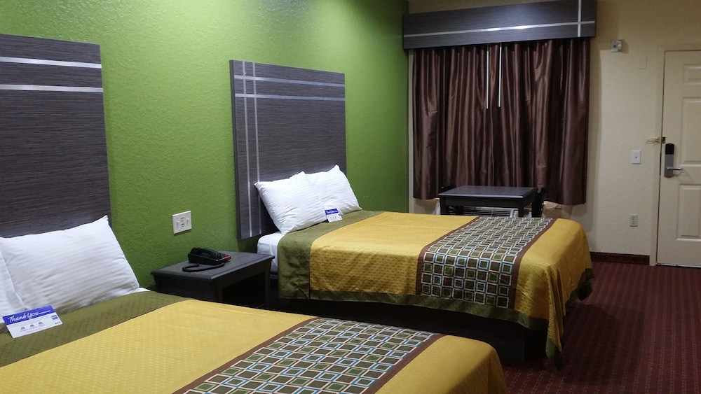 Americas Best Value Inn & Suites Houston NE, Photo 2