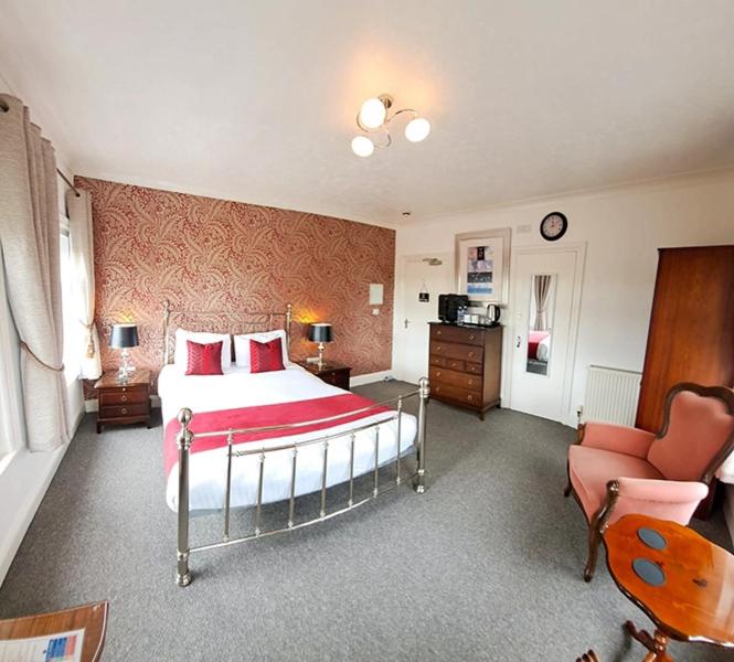 Deluxe King Room - Photo 2