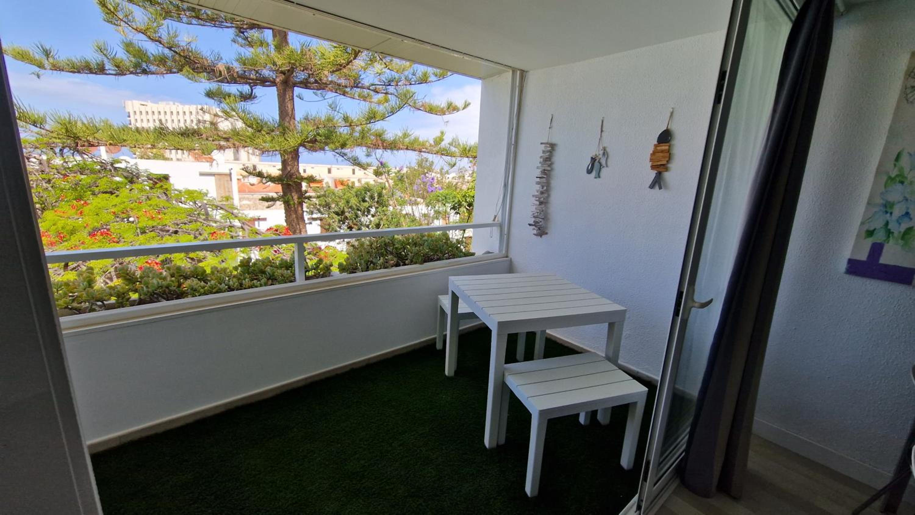 One-Bedroom Apartment photo 3