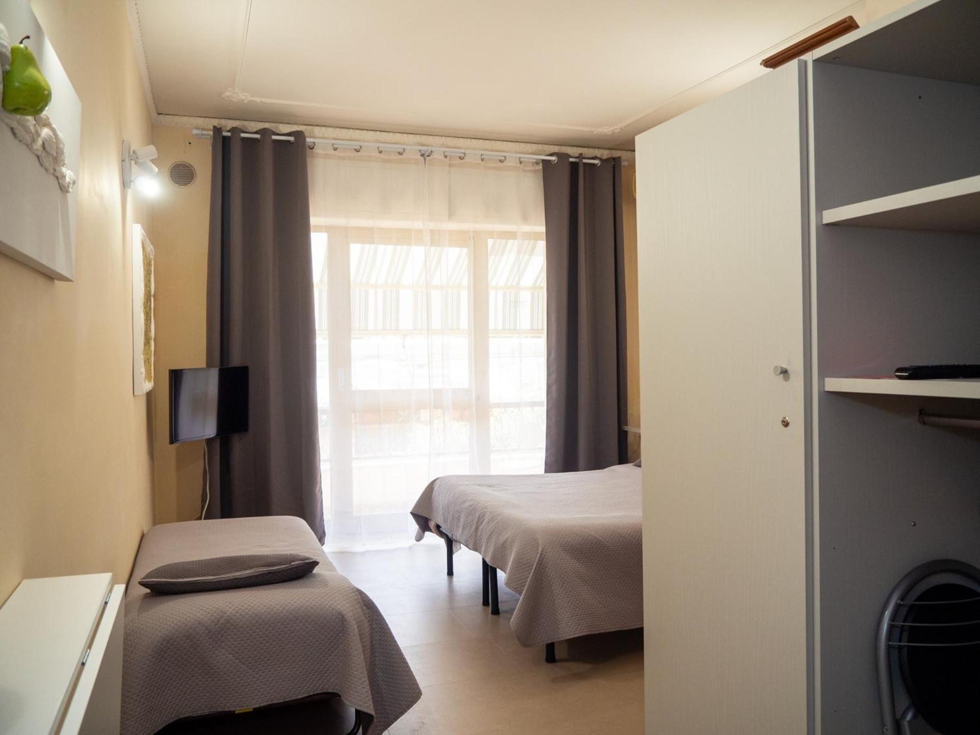 Superior Triple Room with Balcony photo 3