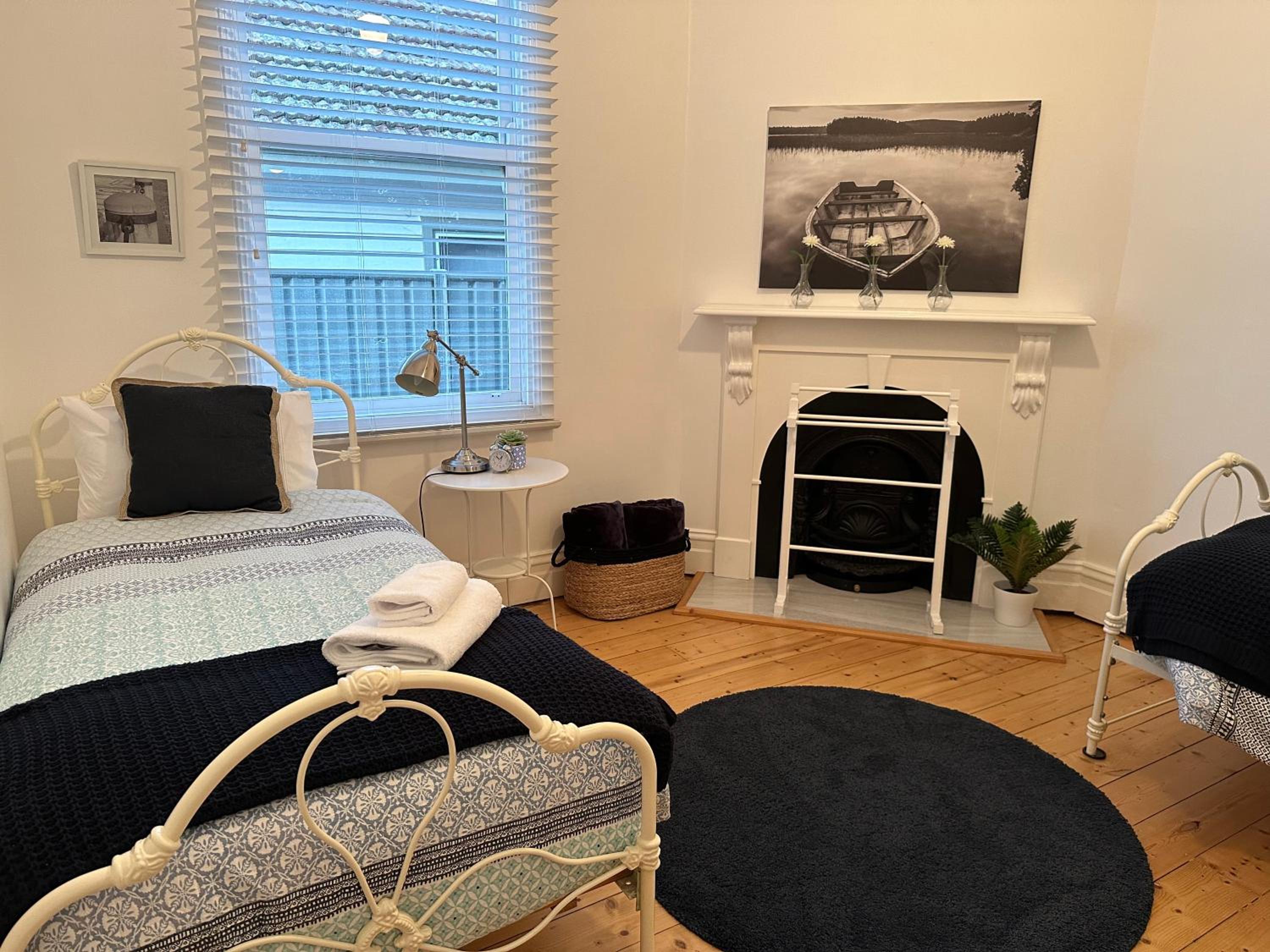 Three-Bedroom House photo 2