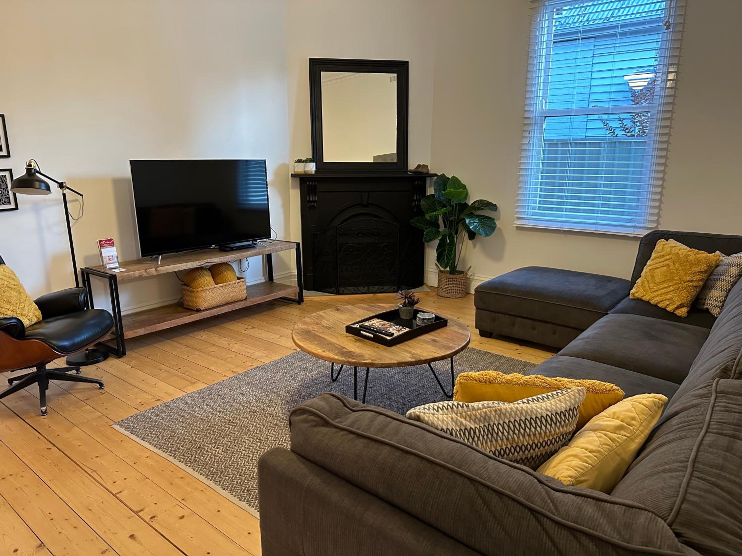 Three-Bedroom House photo 1