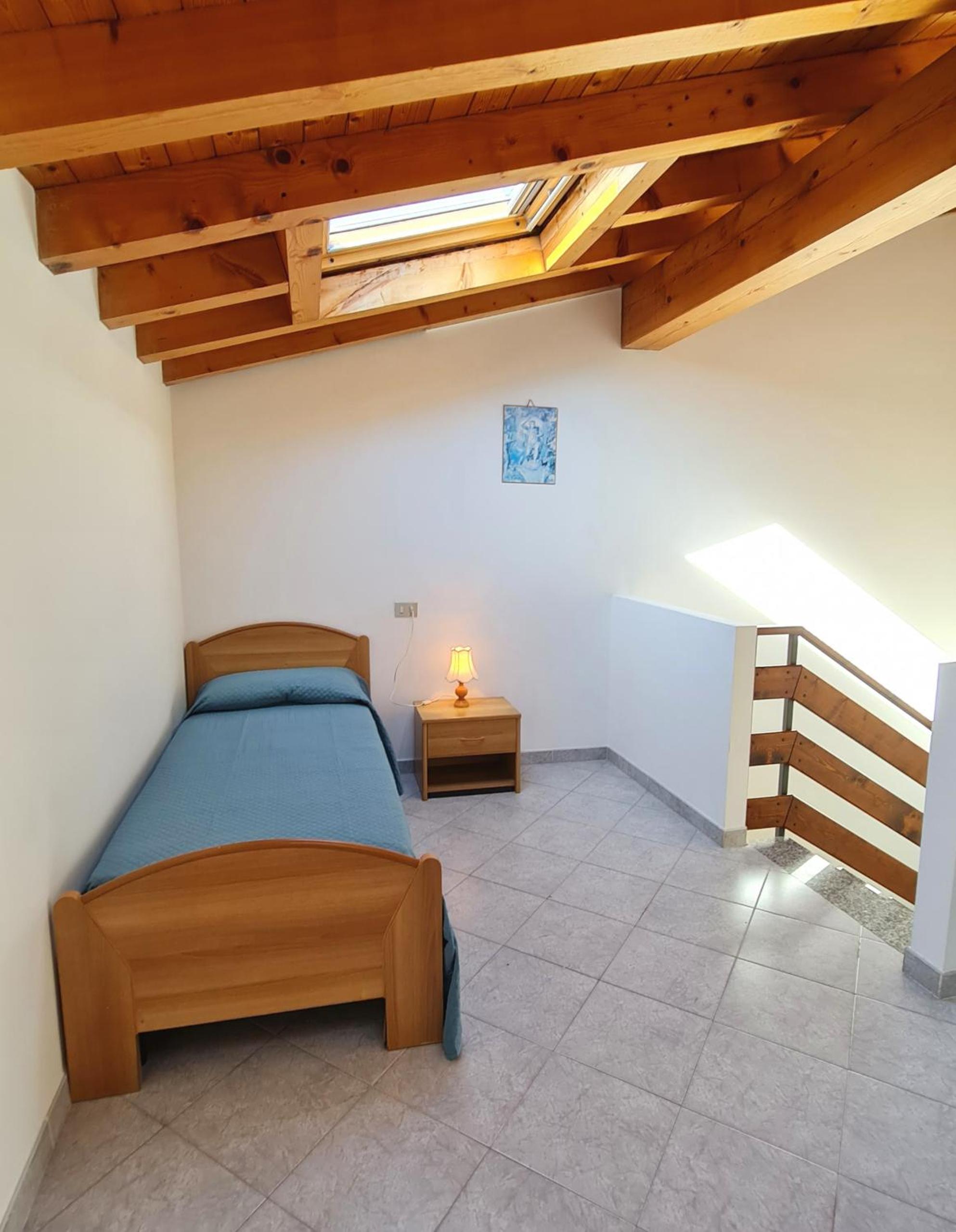 Apartment - Split Level photo 3