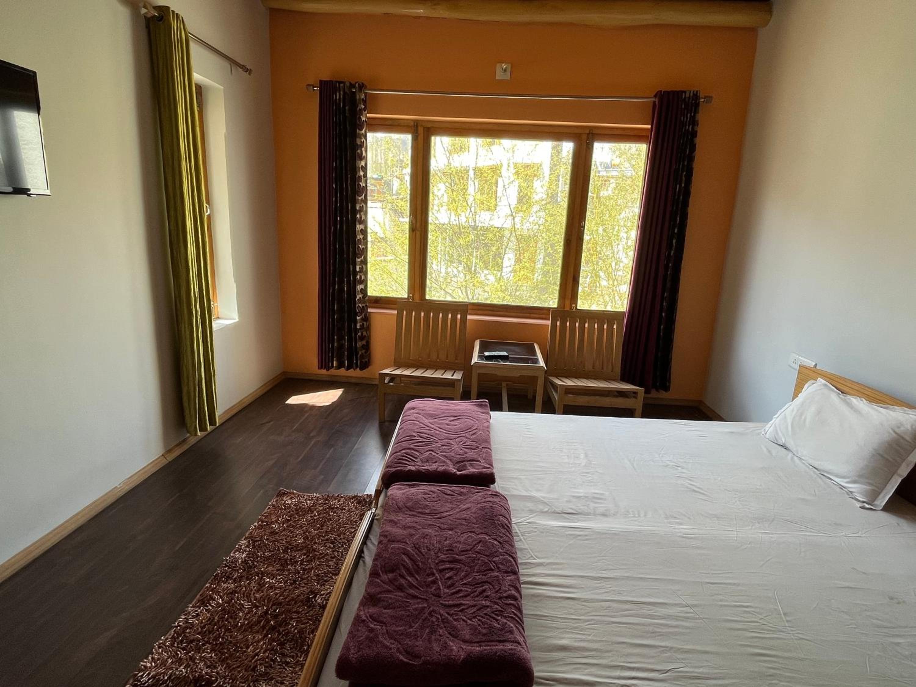 Double Room with Private Bathroom photo 3
