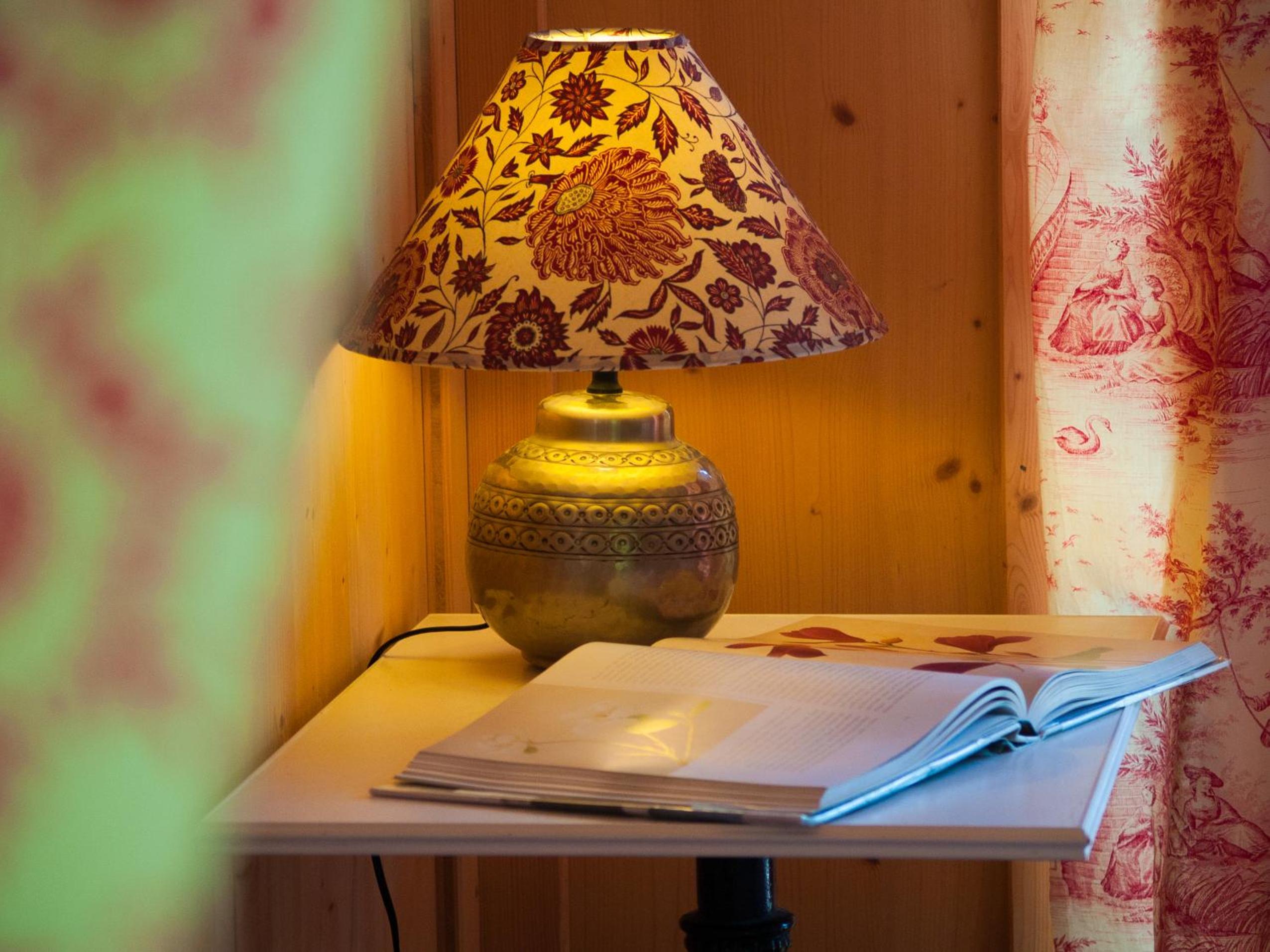Tree House with external shared bathroom - La Bohème -adults only photo 3
