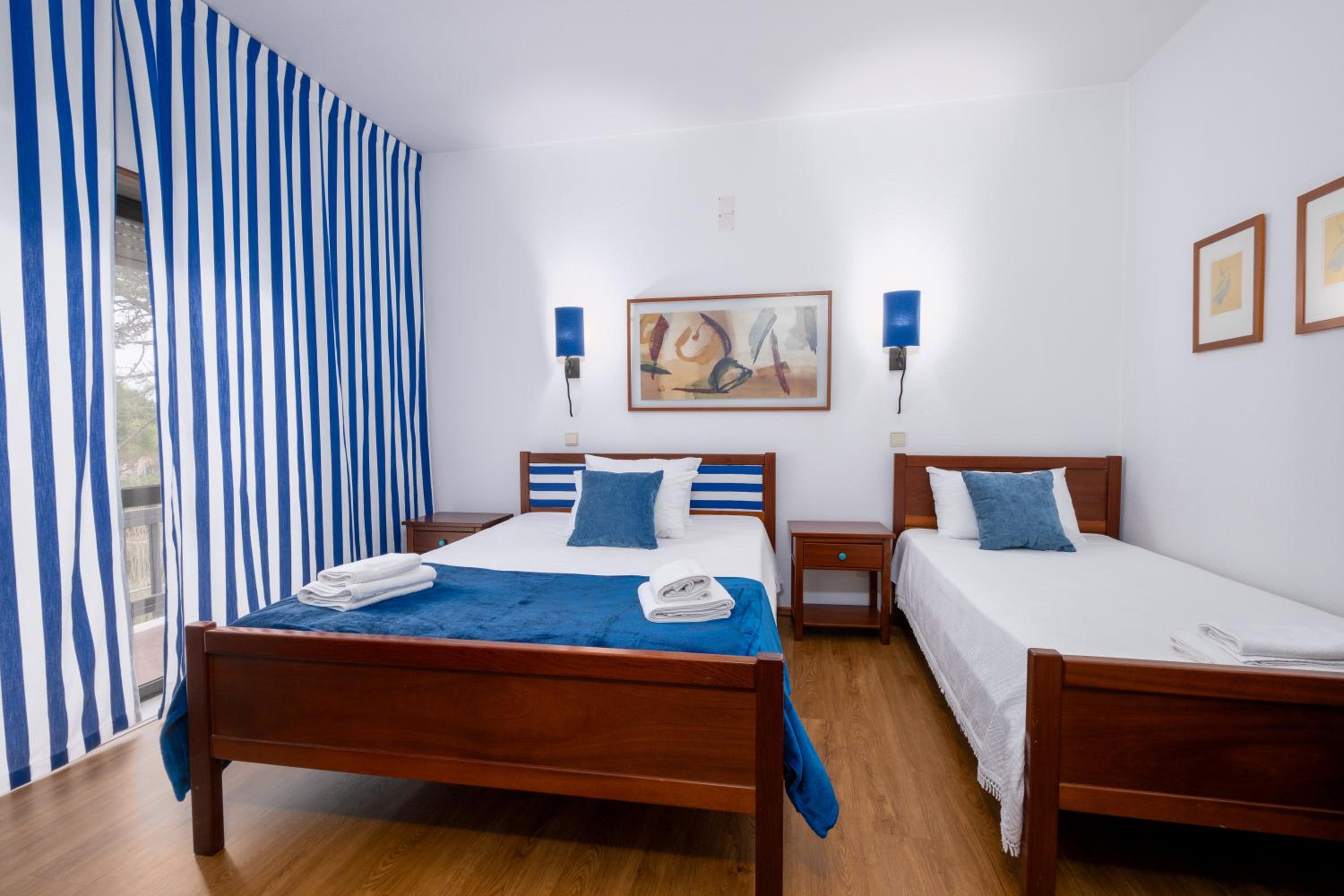 Triple Room with Balcony - Photo 6