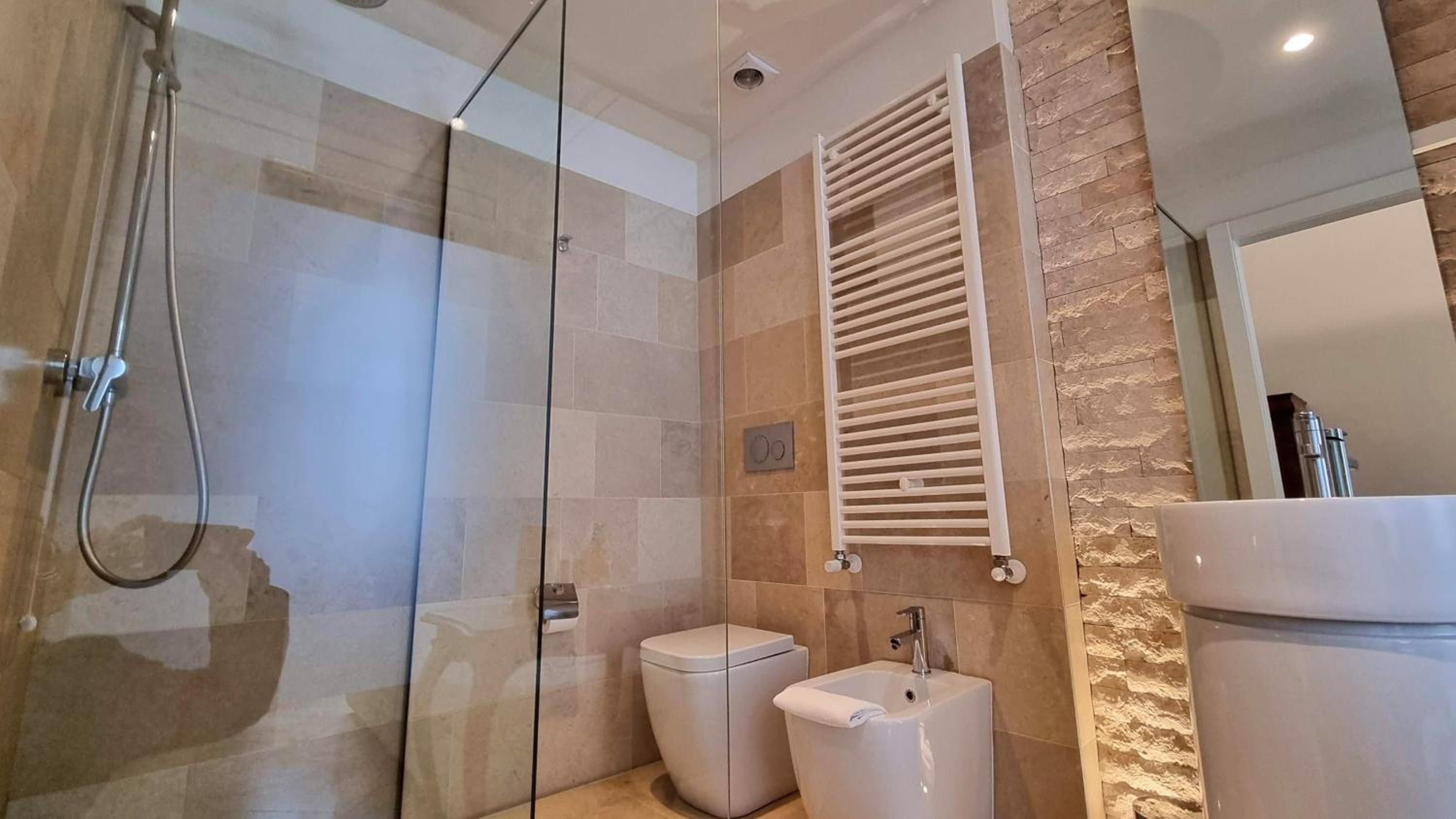 Superior Triple Room - Photo 4