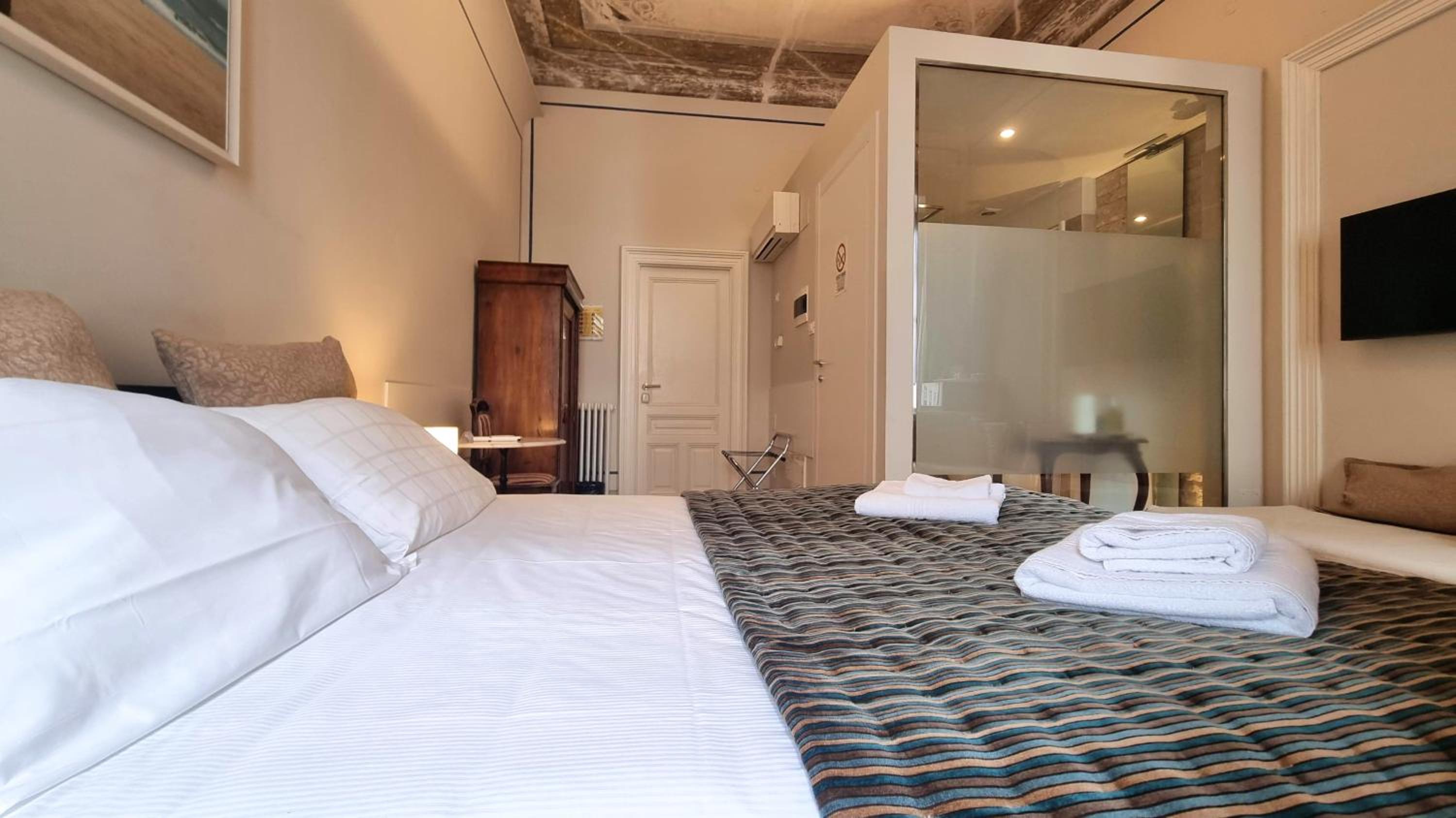 Superior Triple Room - Photo 6