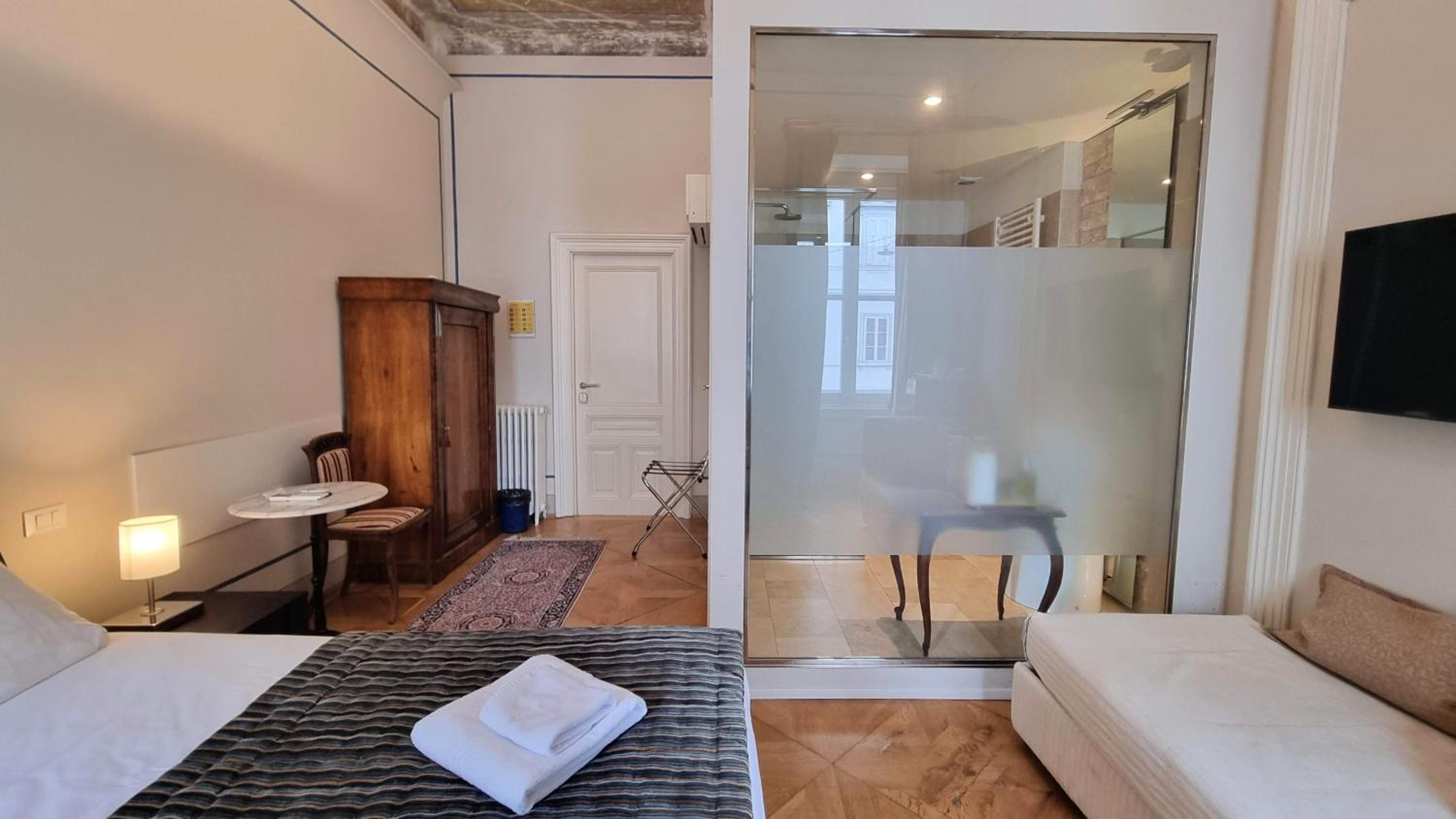 Superior Triple Room - Photo 12