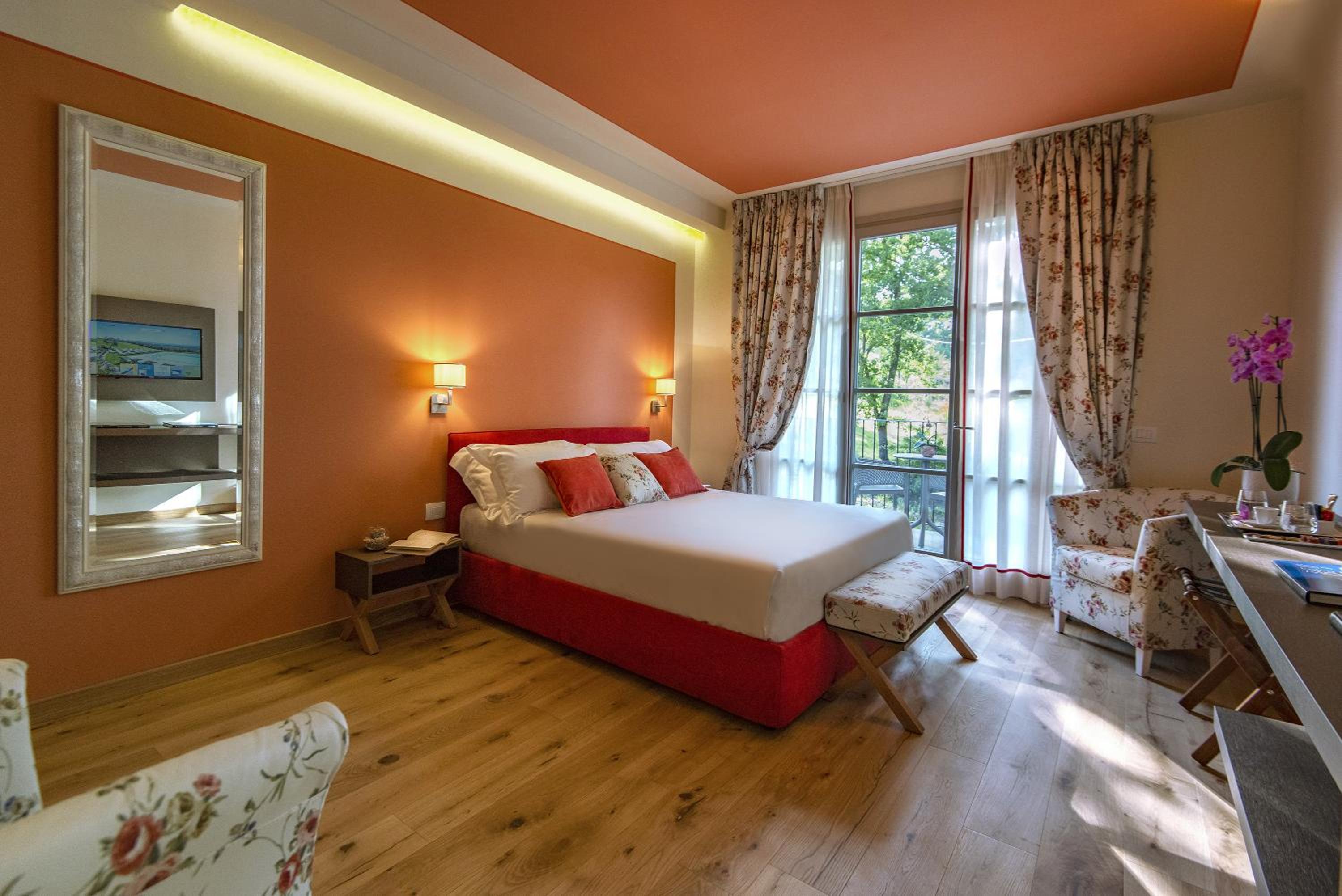 Suite with Terrace - Photo 1