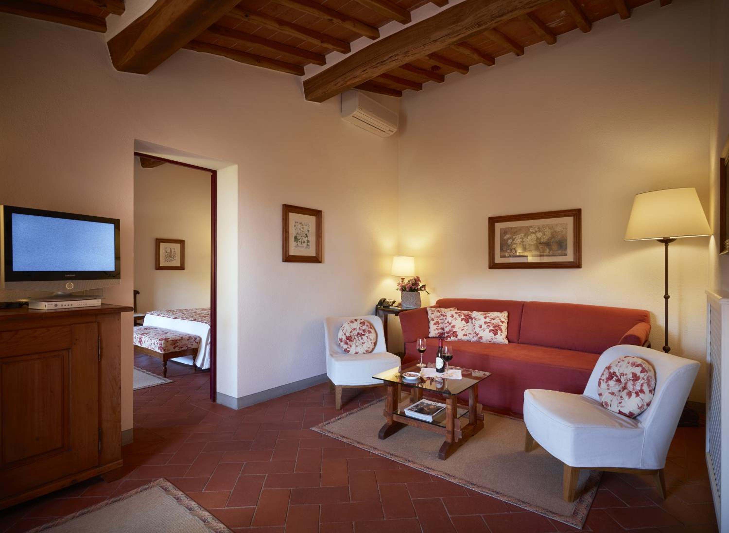 Junior Suite (3 Adults) - Photo 6